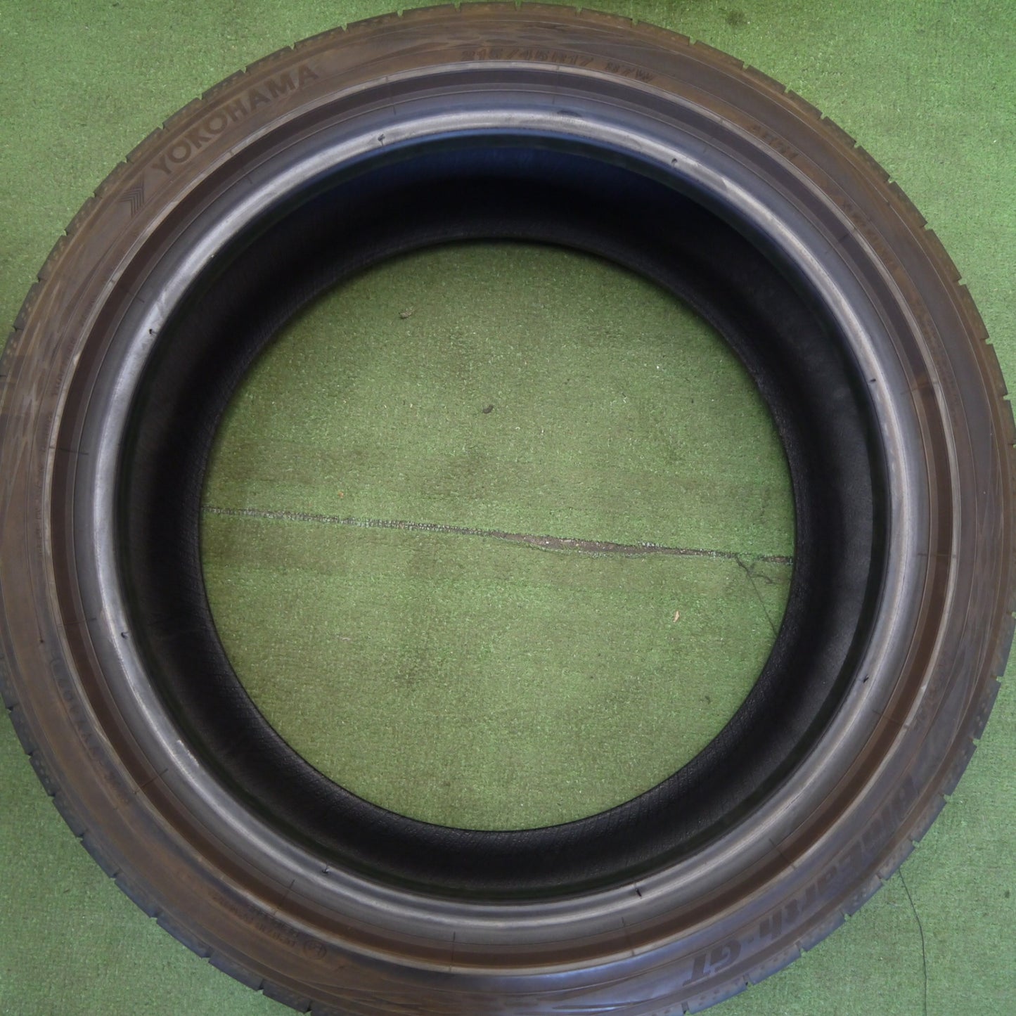 バリ溝！22年！9.5分★215/45R17 ヨコハマ BluEarth-GT AE51 タイヤ ブルーアース プリウス ヴィッツ BRZ 86 カローラ 等★6061504Hノタ