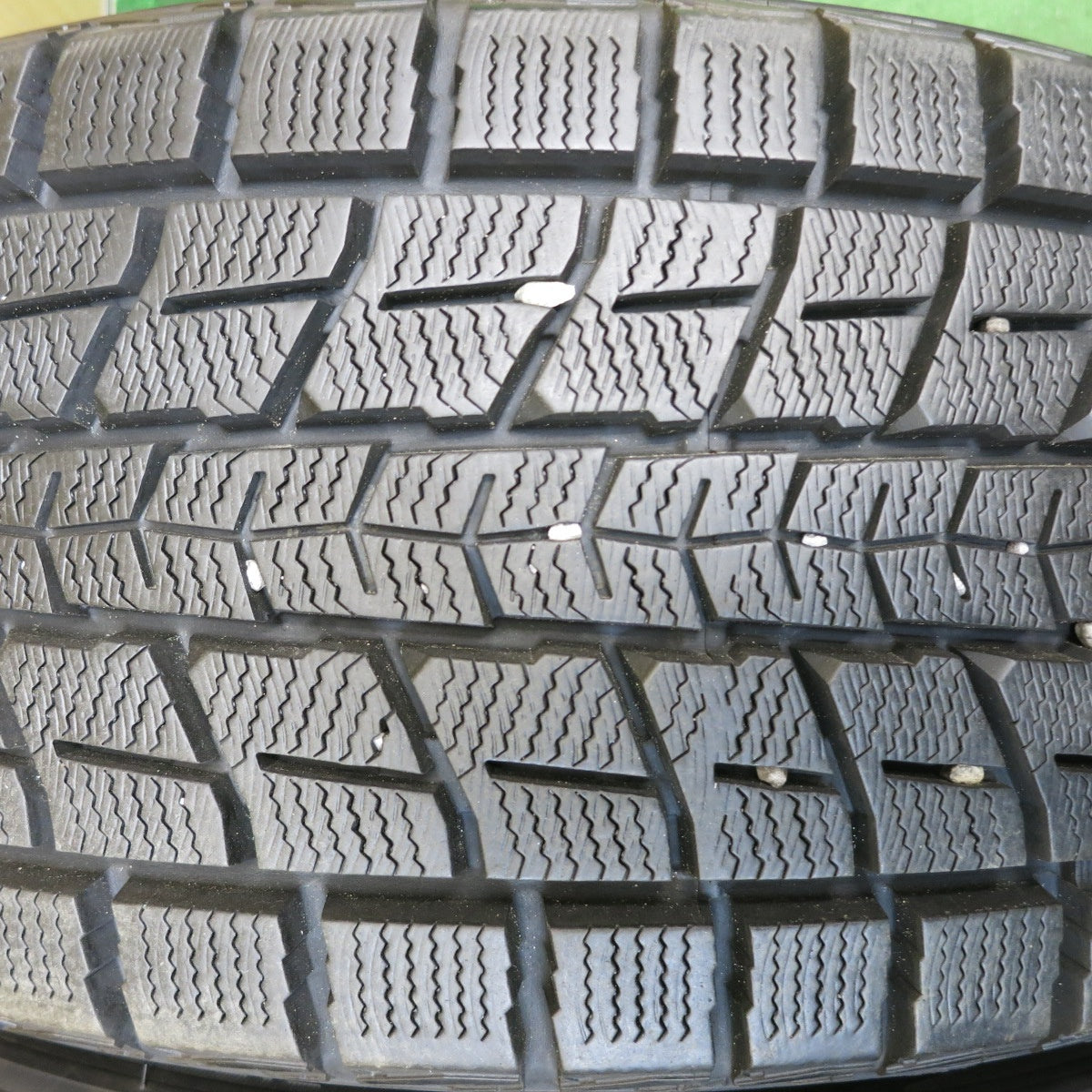 バリ溝！キレイ！9.5分以上★スタッドレス 225/55R18 ダンロップ ウインターマックス SJ8 DUFACT デュファクト 18インチ PCD114.3/5H★6041209HAス