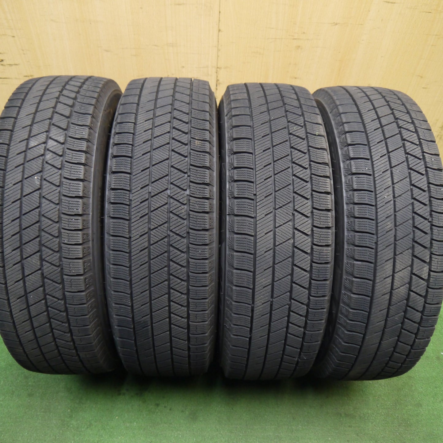 バリ溝！22年！キレイ！8.5分★スタッドレス 185/65R15 ブリヂストン ブリザック VRX3 ECO FORME エコフォルム 15インチ PCD100/4H★5062704Hス