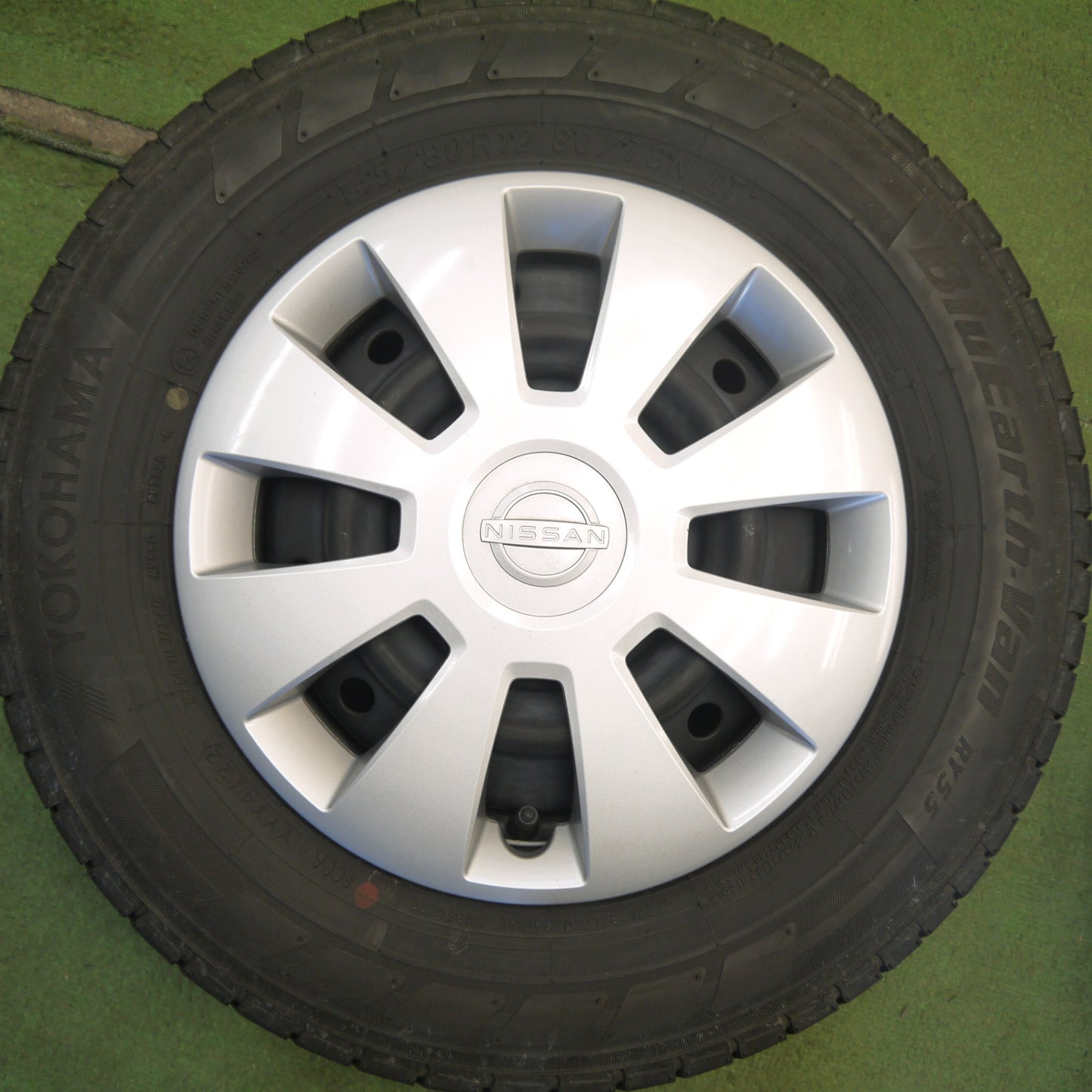 キレイ！22年★日産 クリッパー 純正 スチール 145/80R12 80/78N ヨコハマ BluEarth-Van RY55 12インチ PCD100/4H★6051906Hノ