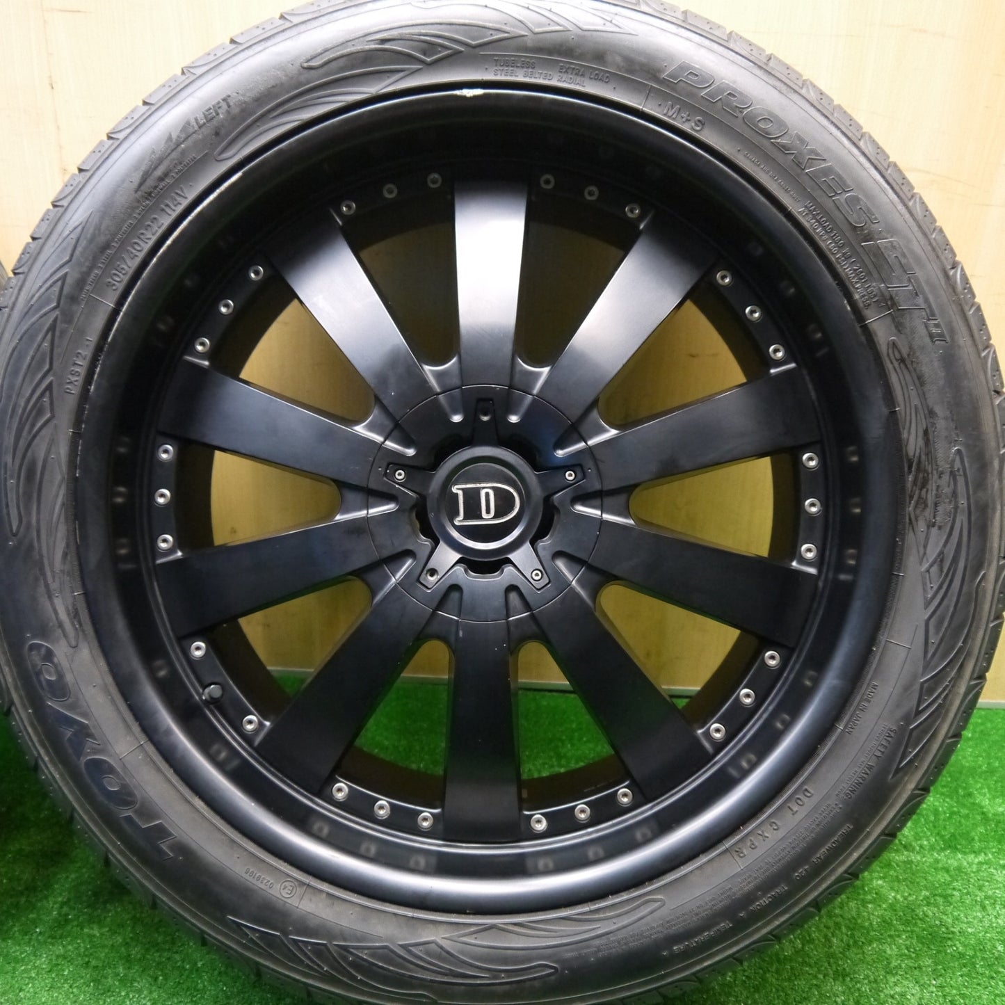 バリ溝！8.5分★ベンツ 等 DeMODA Concept Aviator 305/40R22 トーヨー プロクセス STⅡ ディモーダ コンセプト 22インチ PCD130/5H★5102104Hノ