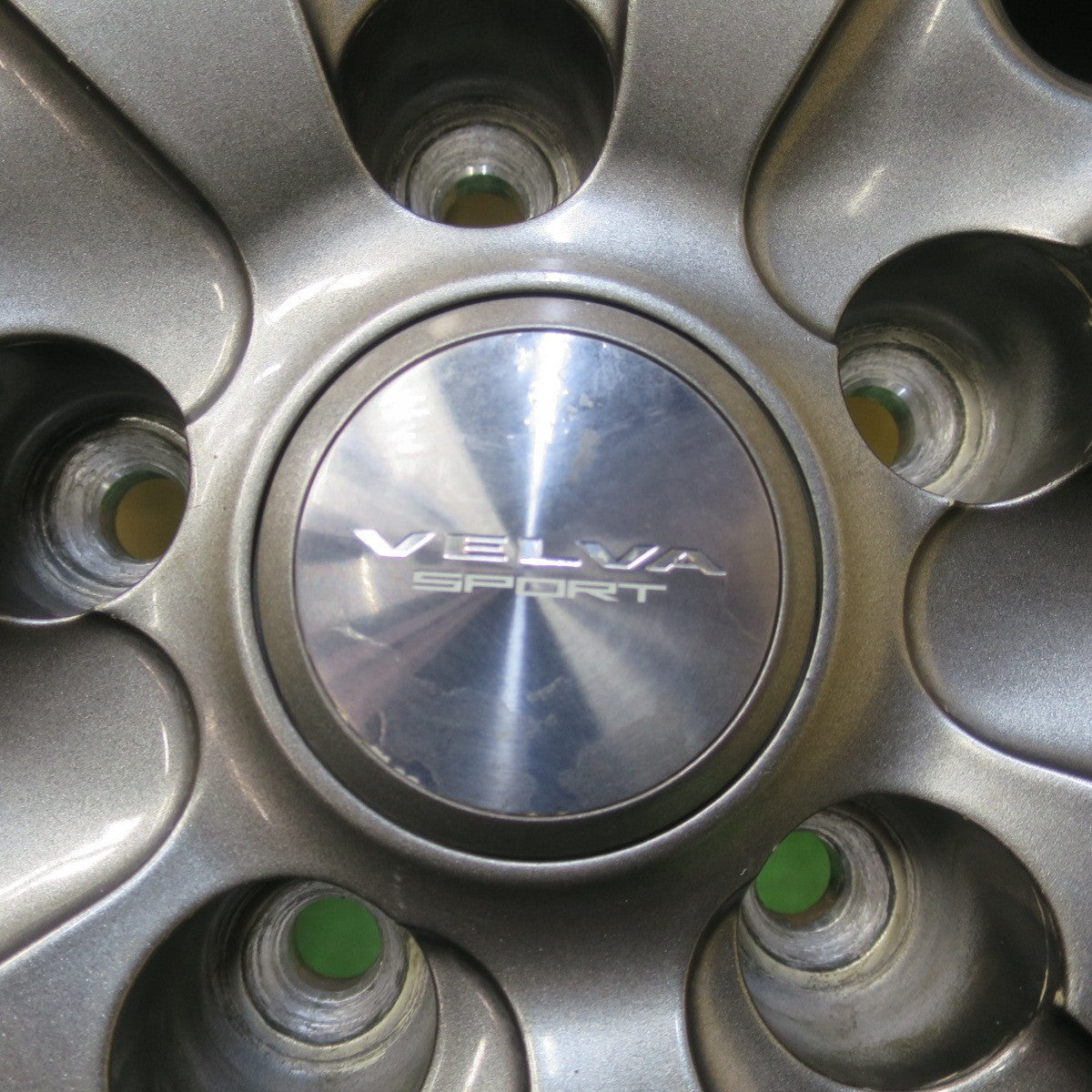 キレイ★スタッドレス 215/60R16 ヨコハマ アイスガード iG70 VELVA SPORT ヴェルヴァ スポーツ 16インチ PCD114.3/5H★6040711イス