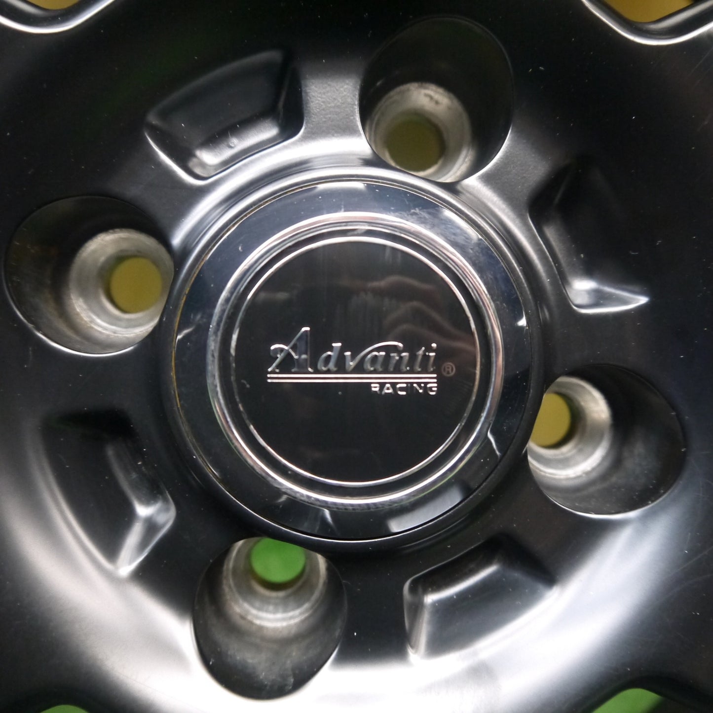バリ溝！キレイ！9.5分以上★スタッドレス 175/60R16 ナンカン CORSAFA Advanti RACING アドバンティ レーシング 16インチ PCD100/4H★5072302Hス
