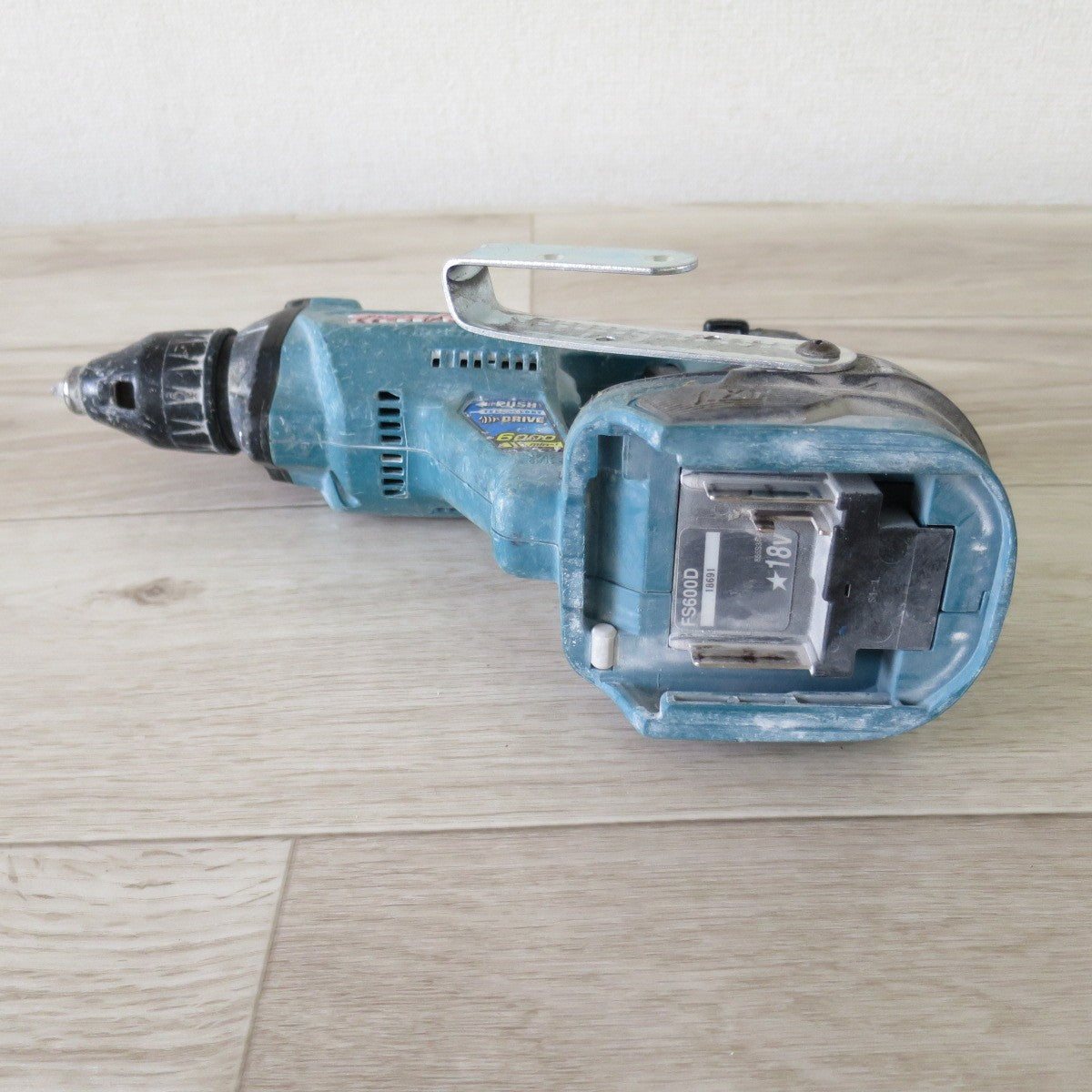 [送料無料] ◇マキタ 充電式 スクリュー ドライバ FS600D 電動 工具 makita 本体のみ 青 ブルー◇