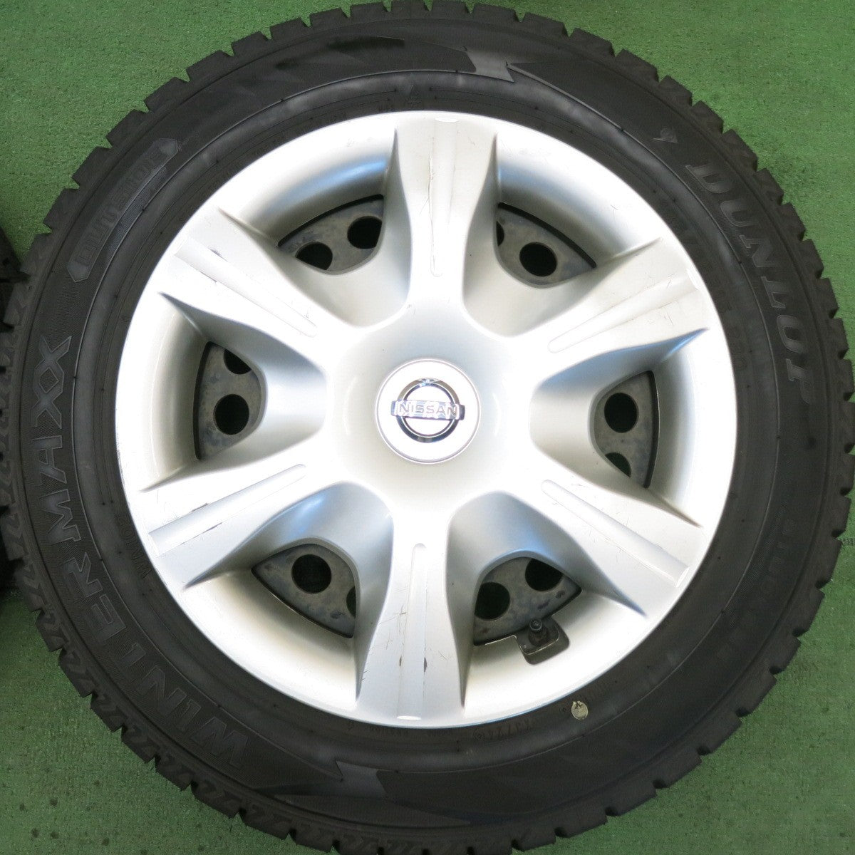 バリ溝！24年！9.5分◎日産 ティーダ 純正 スチール 185/65R15 スタッドレス ダンロップ ウインターマックス WM02 15インチ PCD100/4H◎6082702HAス