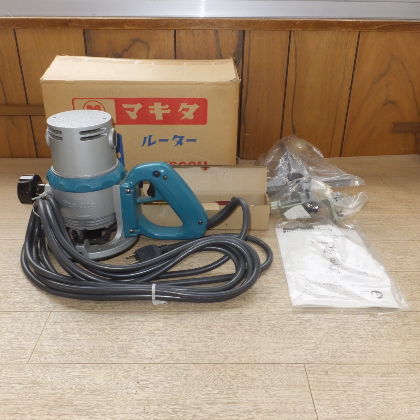 [送料無料] 美品★マキタ makita ルーター 3600H　100V 13S 50-60Hz 1240W 24000/min.★