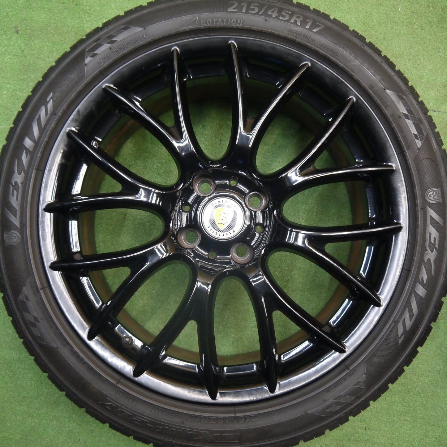 バリ溝！8.5分★Stuttgart 215/45R17 レクサーニ LX UHP-207 シュトゥットガルト 17インチ PCD100/4H★6040705Hノ