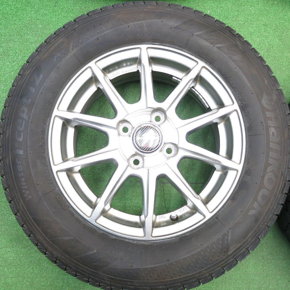 バリ溝！24年！キレイ！ほぼ10分★スタッドレス 185/70R14 ハンコック ウインター アイセプト IZ2A SCHNEIDER シュナイダー 14インチ PCD100/4H★6010503AKス