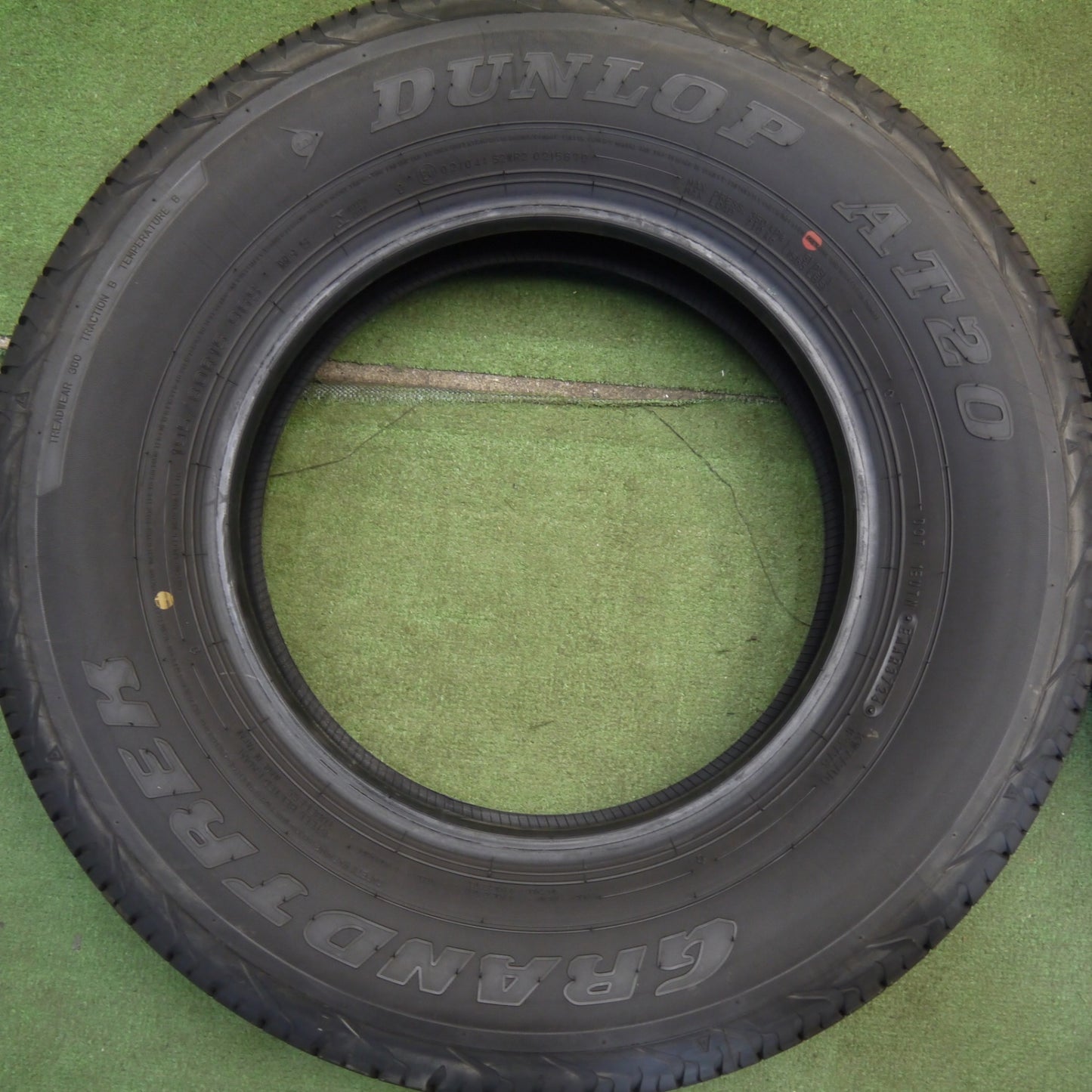 新車外し！24年★195/80R15 ダンロップ AT20 グラントレック タイヤ 15インチ ジムニー シエラ 等★6052011Hノタ
