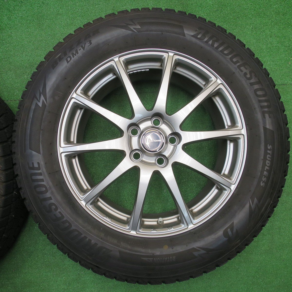 センサー付！バリ溝！23年！キレイ！9分★レクサス RX 等 235/65R18 スタッドレス ブリヂストン ブリザック DM-V3 ECO FORME SE-23 18インチ エコフォルム PCD114.3/5H★5110908NJス