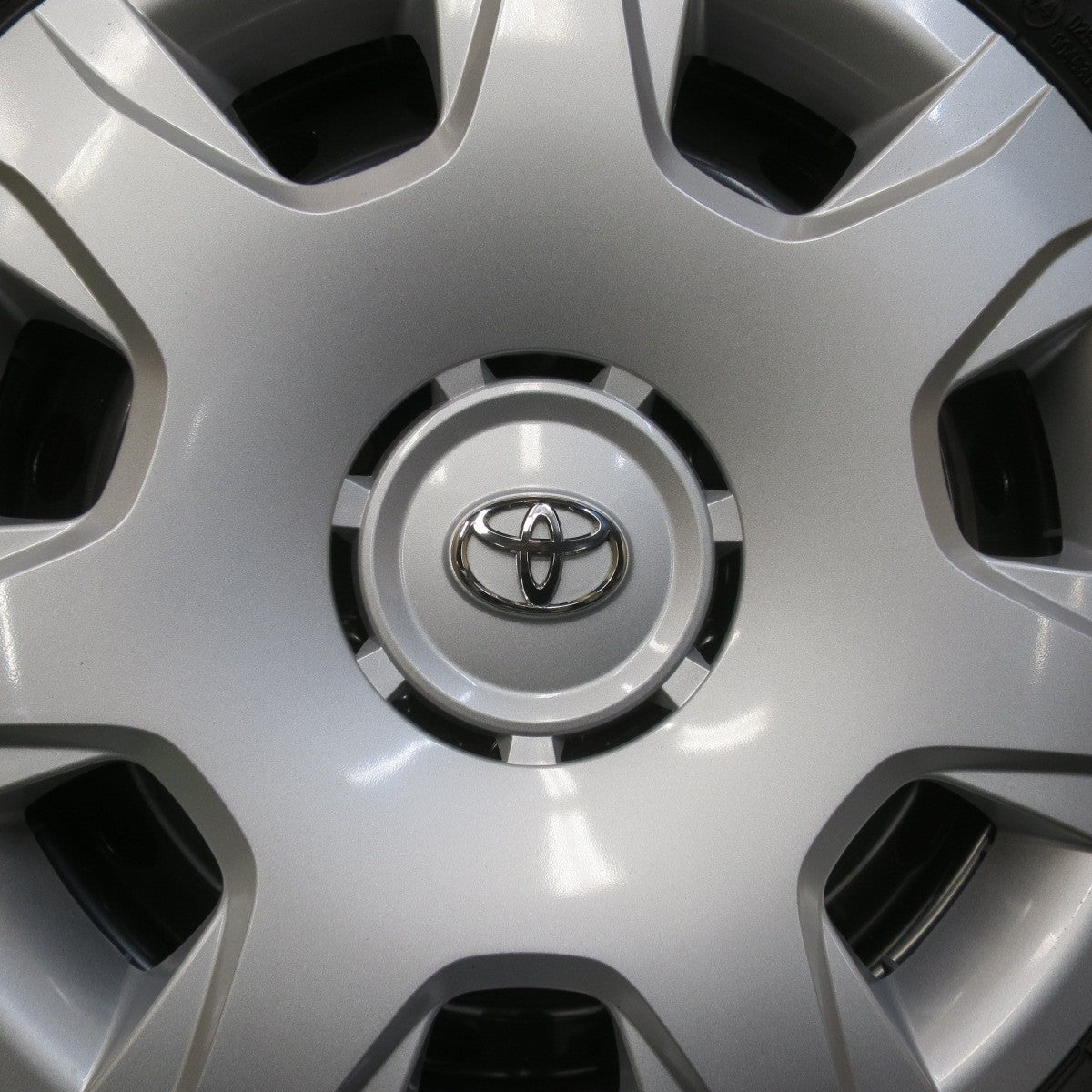 さよ様）ハイエース200系 新車外しブリヂストン　ECOPIA RD613 さよ様）ハイエース200系 新車外しブリヂストン ECOPIA RD613 ECOPIA