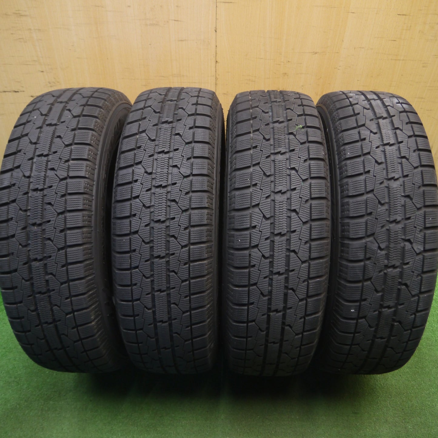 [送料無料] バリ溝！21年！キレイ！9.5分★スタッドレス 195/65R16 トーヨー オブザーブ ガリット GIZ Ti WHEELS 16インチ PCD100/4H★5012106Hス