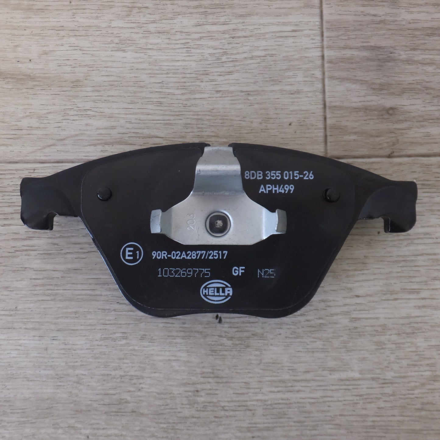 [送料無料] 未使用★ヘラ HELLA ブレーキパッド 8DB SM 3411 6850 885 HP 355 015-261　BMW 5 6シリーズ用★