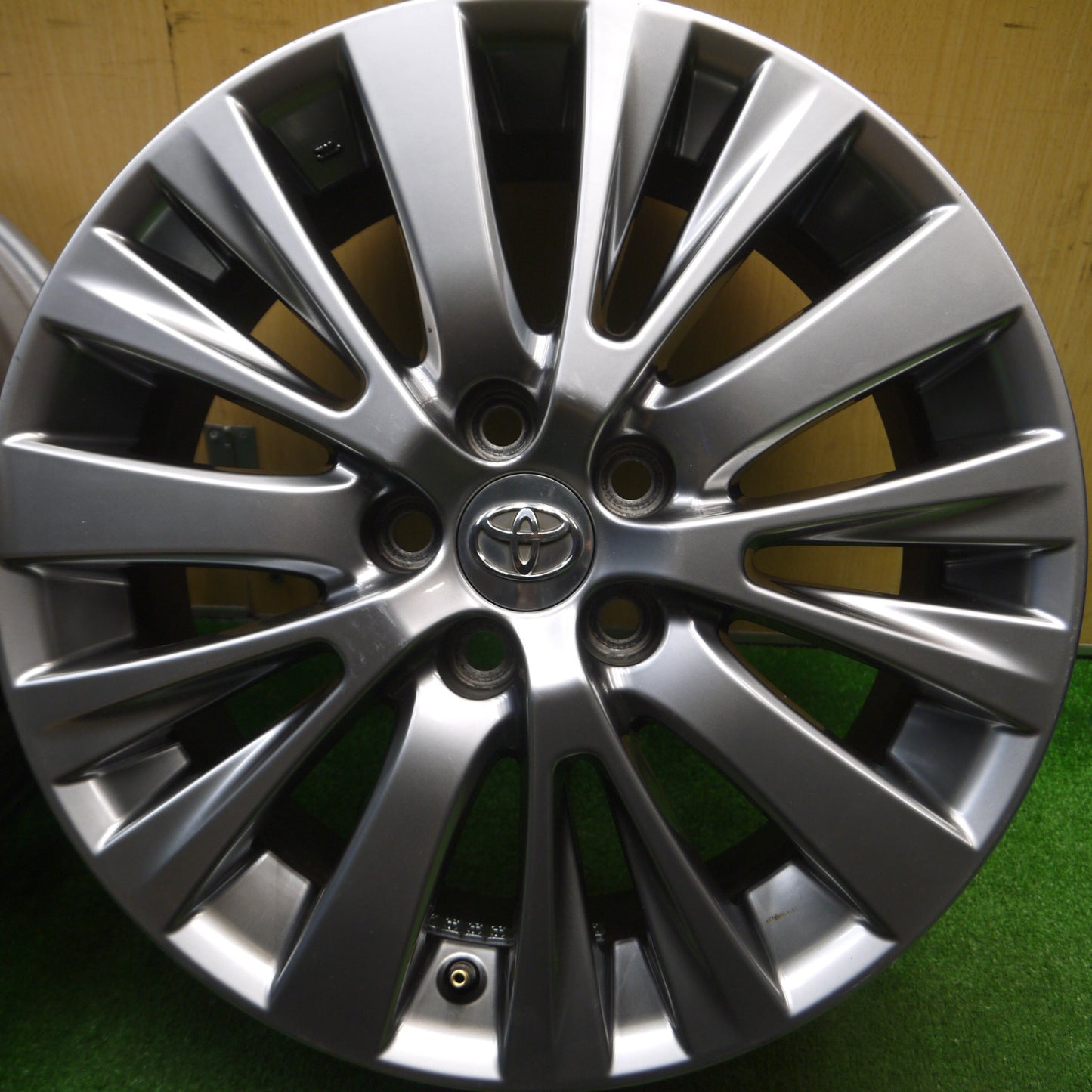 [送料無料] キレイ★トヨタ 20系 アルファード ヴェルファイア 純正 ホイール 18インチ 18×7.5J PCD114.3/5H★4122711Hホ