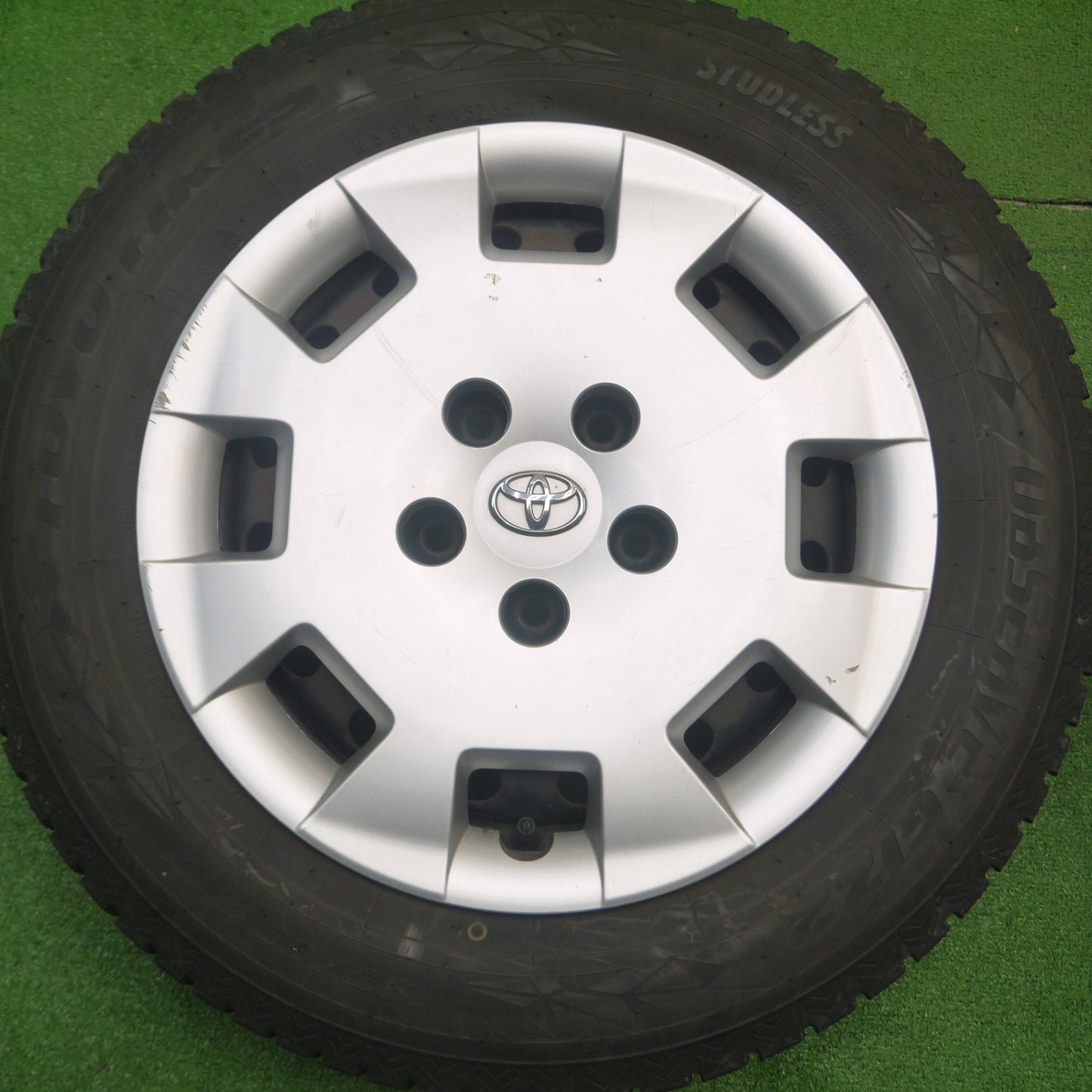 [送料無料] バリ溝！21年！9分★トヨタ ノア ヴォクシー アイシス 等 純正 スチール 195/65R15 スタッドレス トーヨー オブザーブ GIZ2 PCD114.3/5H★4102306Hス