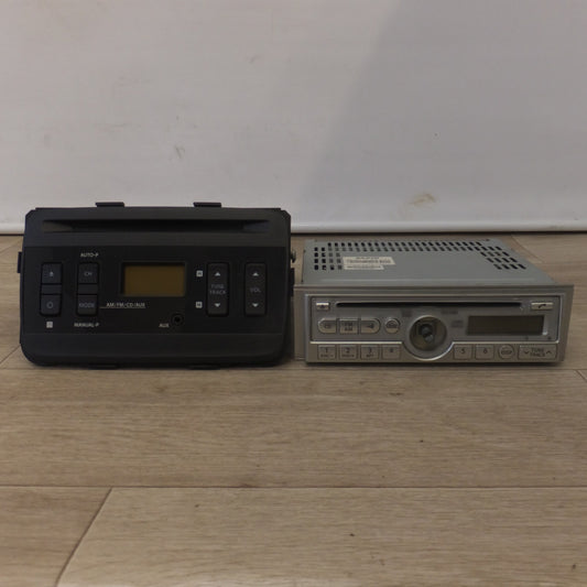 [送料無料] 現状品★スズキ 純正 CDプレーヤー 2点 セット　パイオニア製 39101-64PA0　三洋製 39101-72J5X-CYY[17-3]★