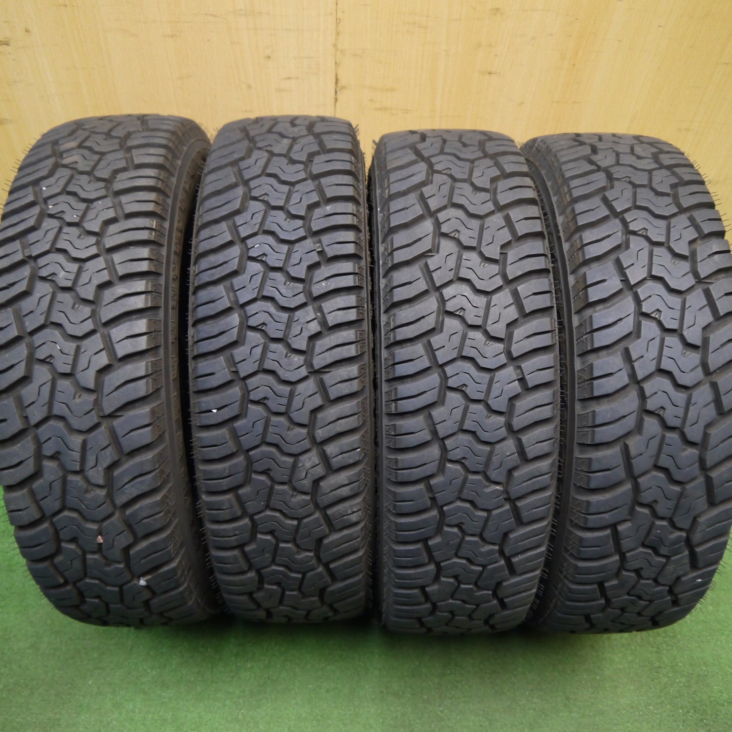 バリ溝！23年！キレイ！8.5分★MB MUD BAHN XR-800M 165/65R14 81/78Q 6PR ヨコハマ ジオランダー X-AT 14インチ マッドバーン アトレー 等 PCD100/4H★5041811Hノ
