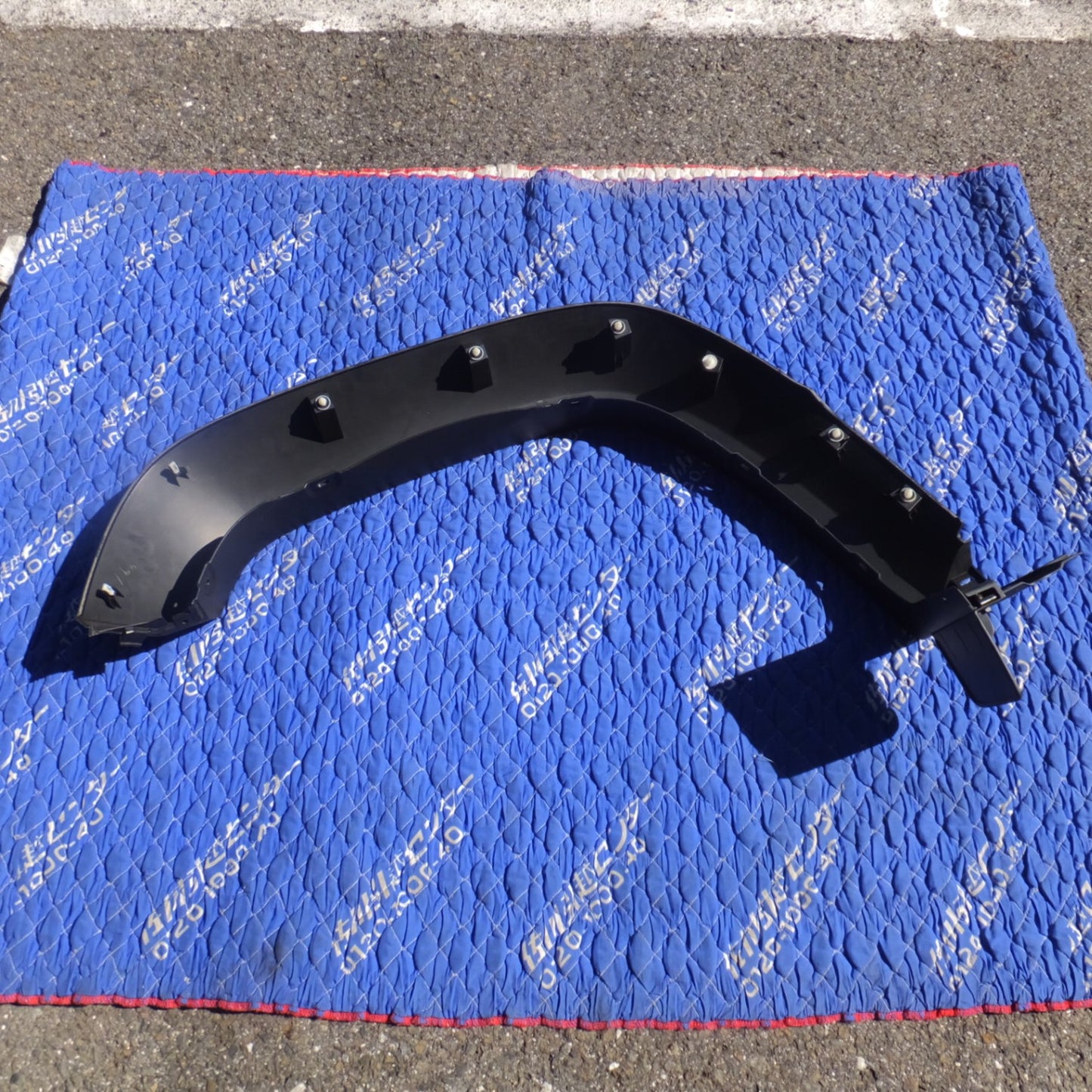 [送料無料] 岐阜発 新車外し★スズキ SUZUKI 純正 ジムニーシエラ JB74W 左 リア オーバーフェンダー 77540-78R L★
