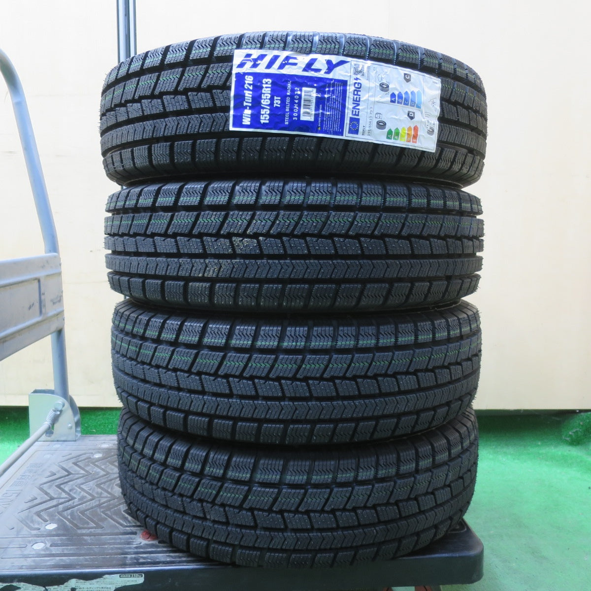 未使用！25年★スタッドレス 155/65R13 ハイフライ Win-turi 216 EMBELY 社外 アルミ 13インチ PCD100/4H★5123107イス