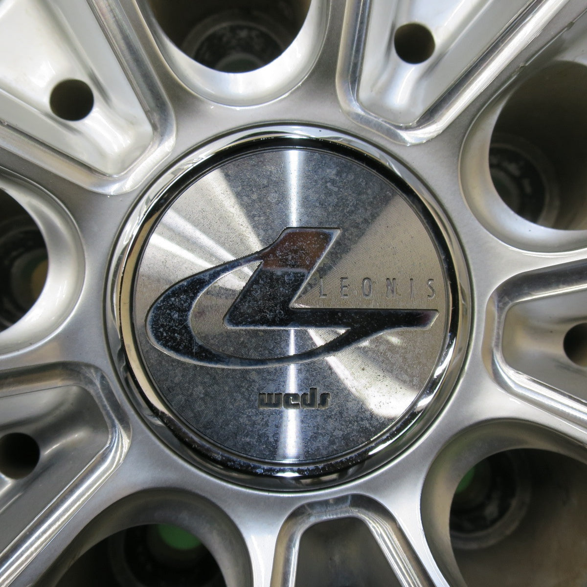 [送料無料] バリ溝！23年！9.5分★LEONIS MX 235/40R19 トーヨー プロクセス スポーツ 19インチ レオニス PCD114.3/5H★4120307イノ