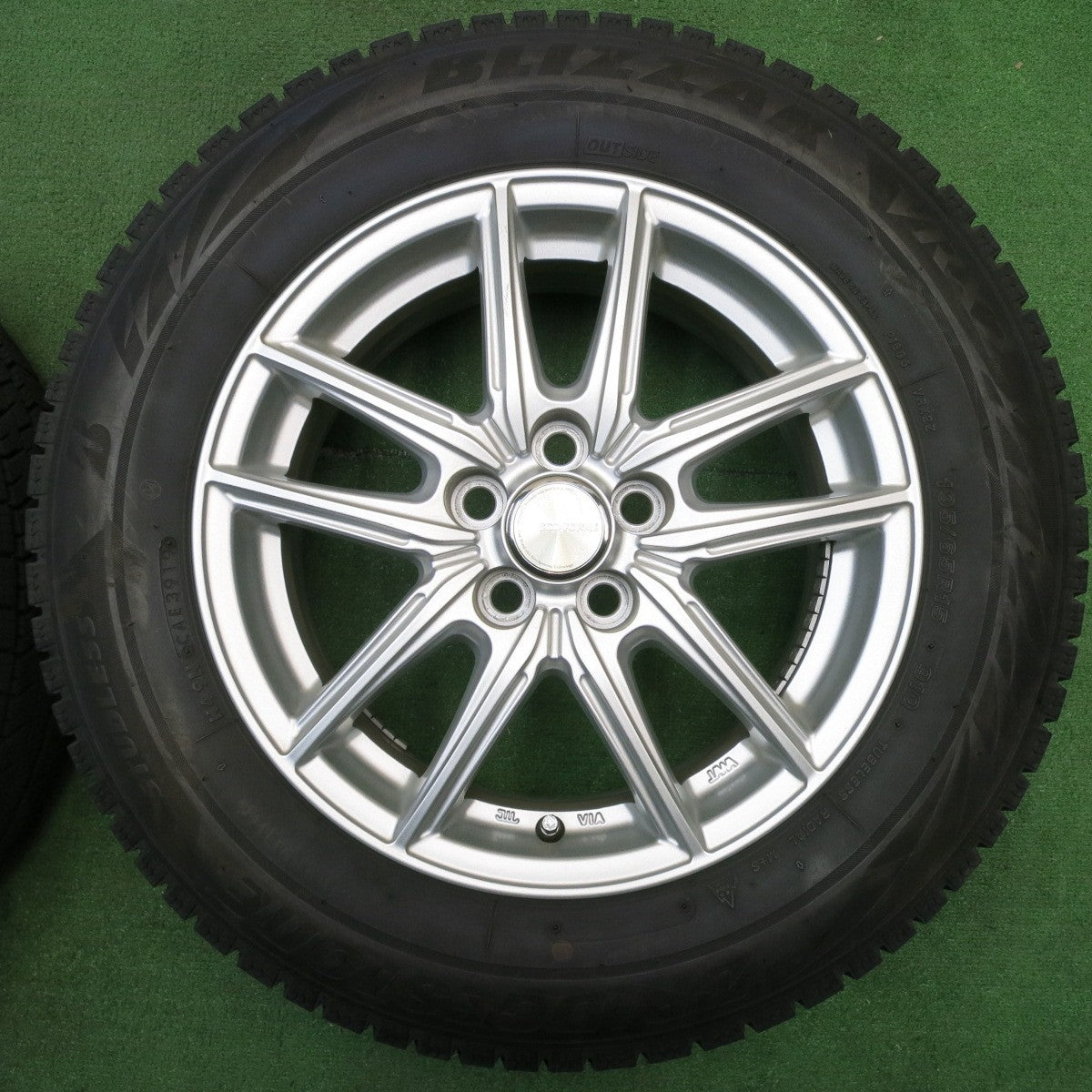 バリ溝！キレイ！9分★プリウス 等 195/65R15 スタッドレス ブリヂストン ブリザック VRX2 ECO FORME エコフォルム 15インチ PCD100/5H★5042102NJス