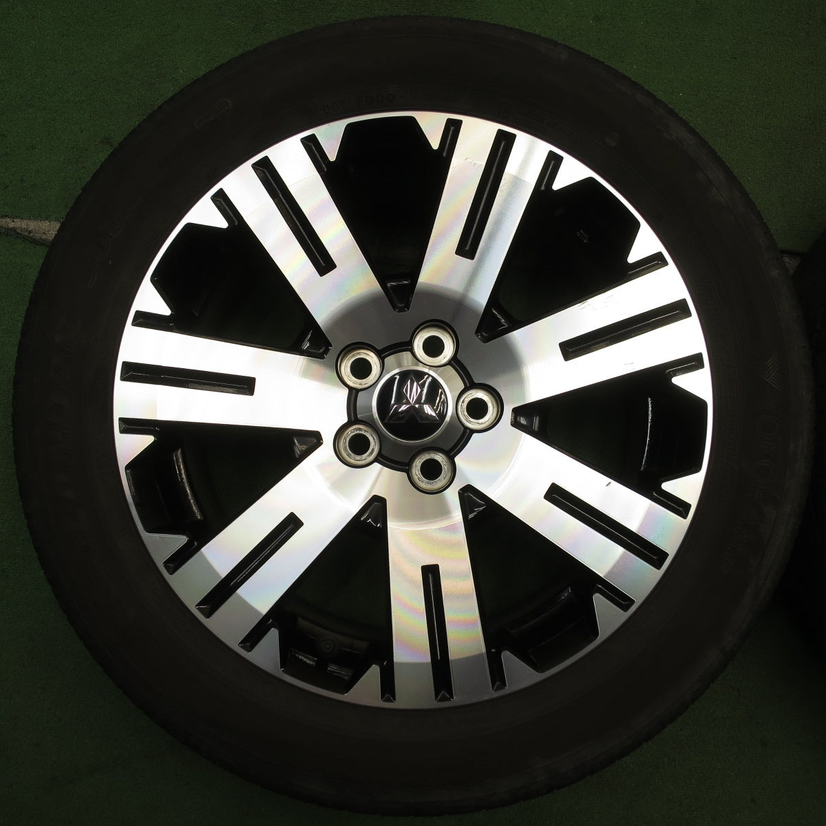 4本価格！22年★三菱 デリカ D:5 純正 225/55R18 ヨコハマ ジオランダー SUV 18インチ D5 PCD114.3/5H★5072403NJノ
