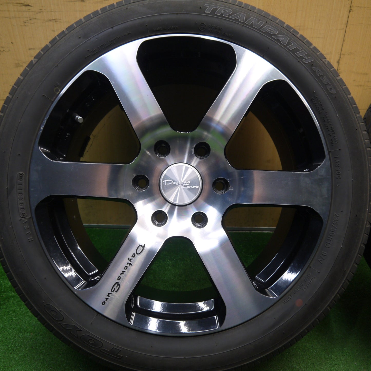 4本価格★Daytona Euro 235/50R18 トーヨー トランパス R30 デイトナ ユーロ 18インチ PCD139.7/6H★6030307Hノ