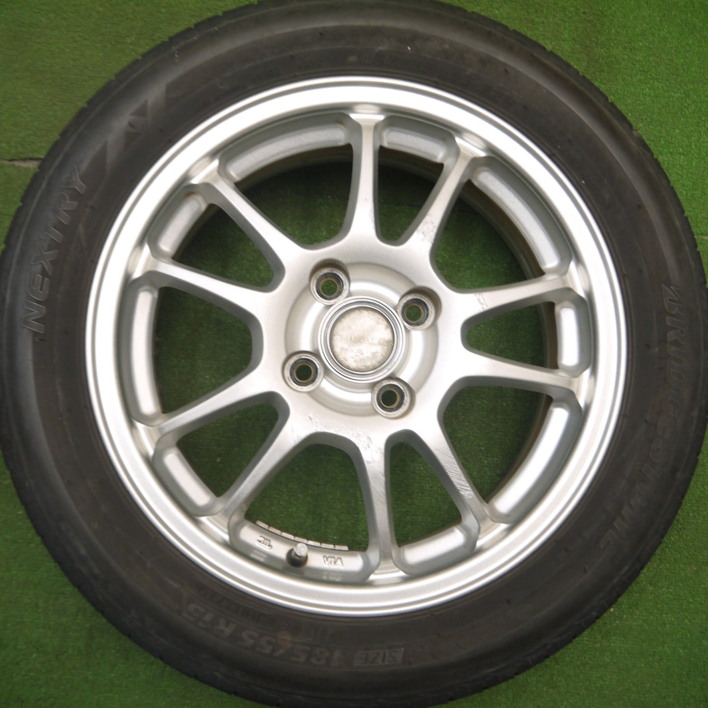 [送料無料] バリ溝！9分★185/55R15 ブリヂストン ネクストリー エコピア ECO FORME エコフォルム 15インチ PCD100/4H★5012703Hノ