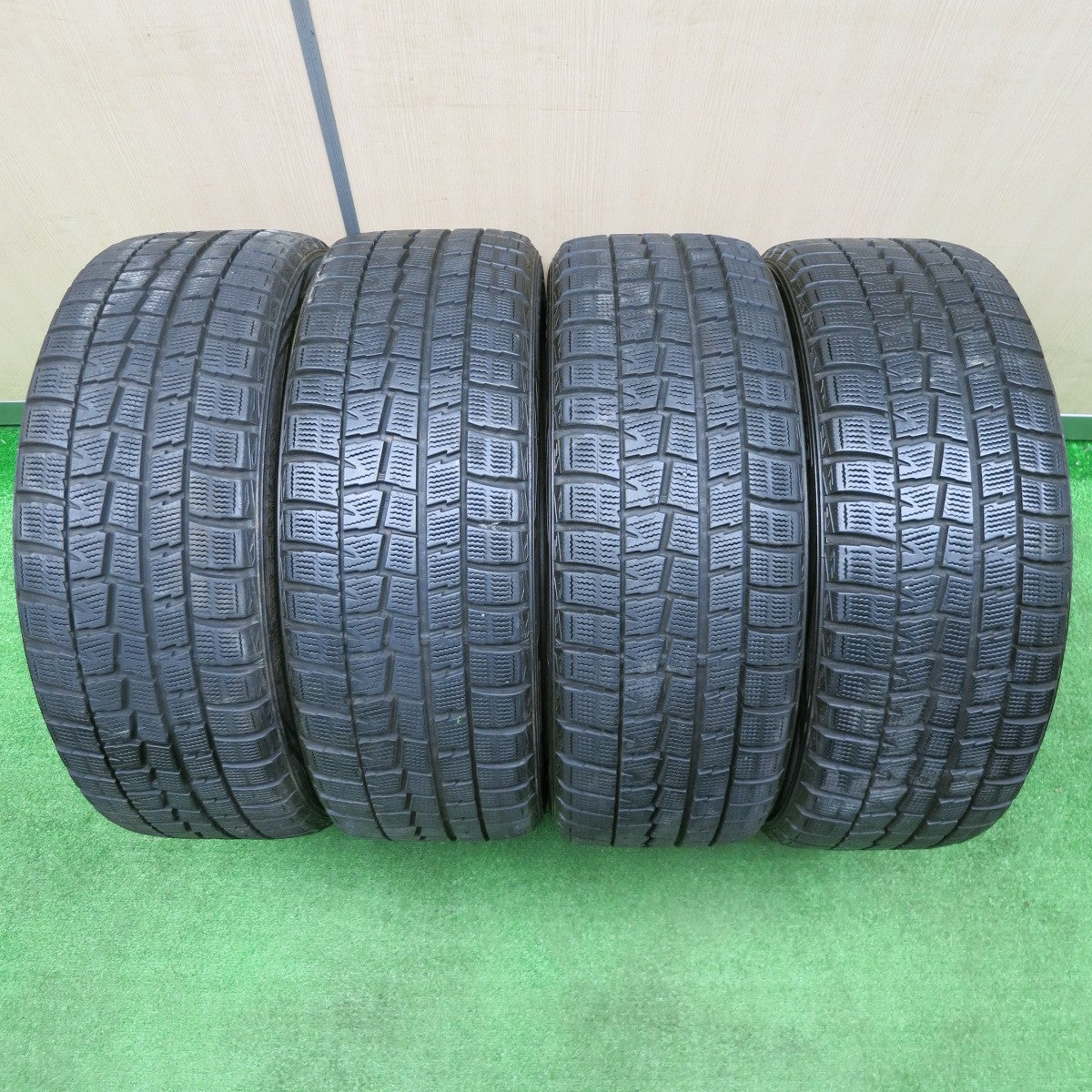 [送料無料] バリ溝！8.5分★レクサス CT バージョンL 純正 215/45R17 スタッドレス ダンロップ ウインターマックス WM01 17インチ PCD100/5H★4111803NJス