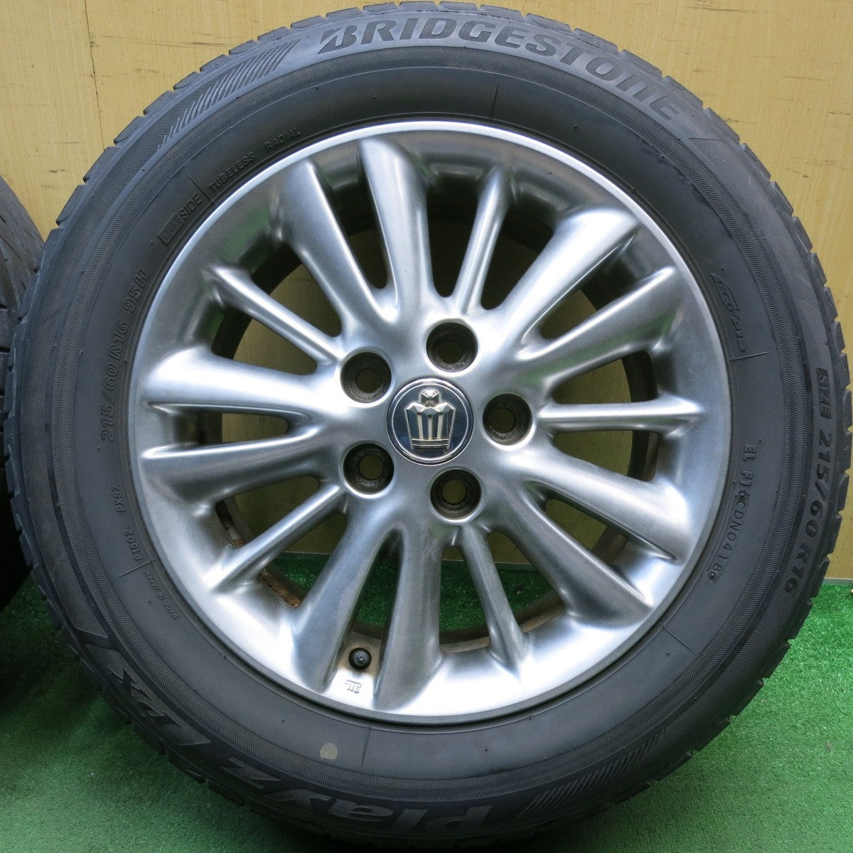 4本価格◎トヨタ クラウン ロイヤル 純正 215/60R16 ブリヂストン プレイズ PX 16インチ PCD114.3/5H◎6080608HAノ