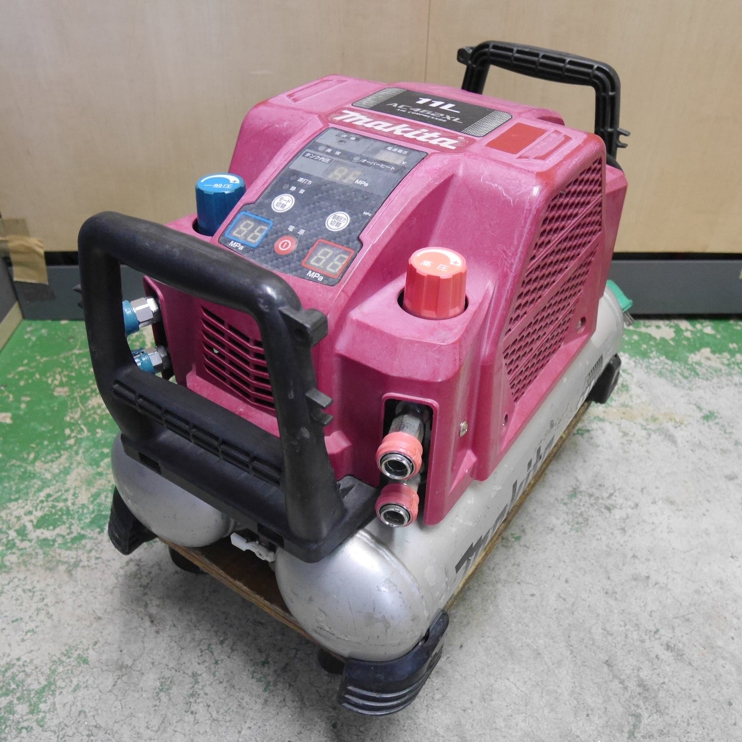 ☆マキタ エア コンプレッサー AC462XL 11L エアー ツール 工具 50-60Hz makita 100V☆