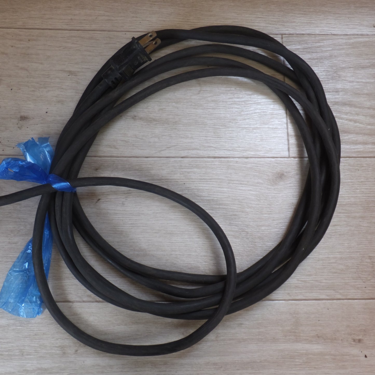 [送料無料] ★新ダイワ shindaiwa ブレーキ付 防塵カッター スーパー B18N-D　鋸刃径 φ180mm　最大切込深度 60mm　100V 50/60Hz★