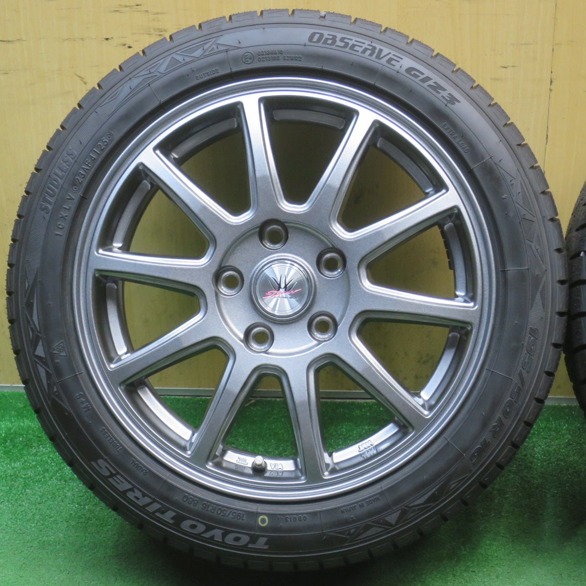 ほぼ未使用！25年！キレイ◎LOXARNY SPORT 195/50R16 スタッドレス トーヨー オブザーブ GIZ3 ロクサーニ スポーツ 16インチ PCD114.3/5H◎6072102NJス