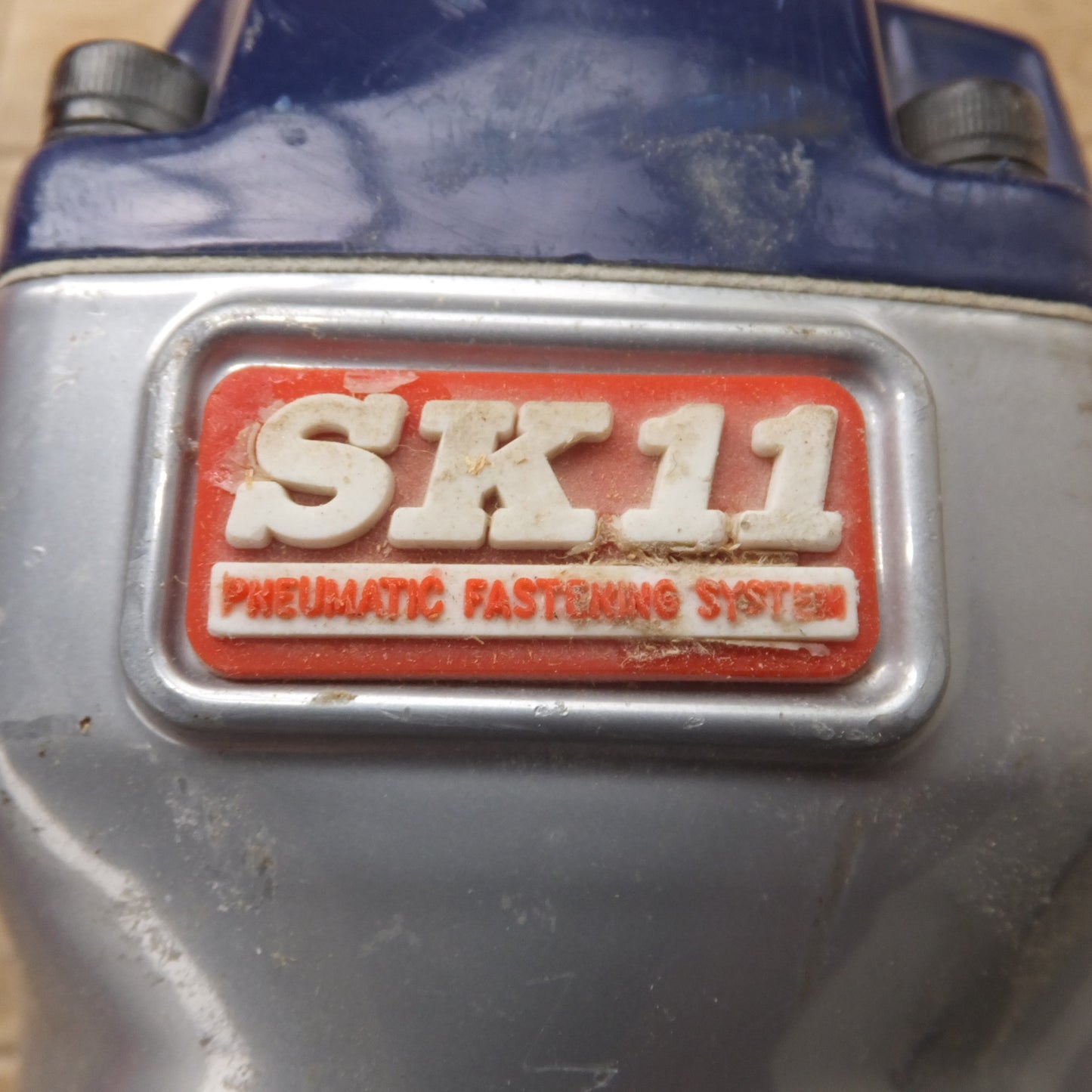 [送料無料] ★藤原産業 SK11 エアー釘打機 SAN-35F 常圧　釘直径 1.3×1.0mm 釘足長 10～35mm 使用空気圧力 0.5～0.8MPa★
