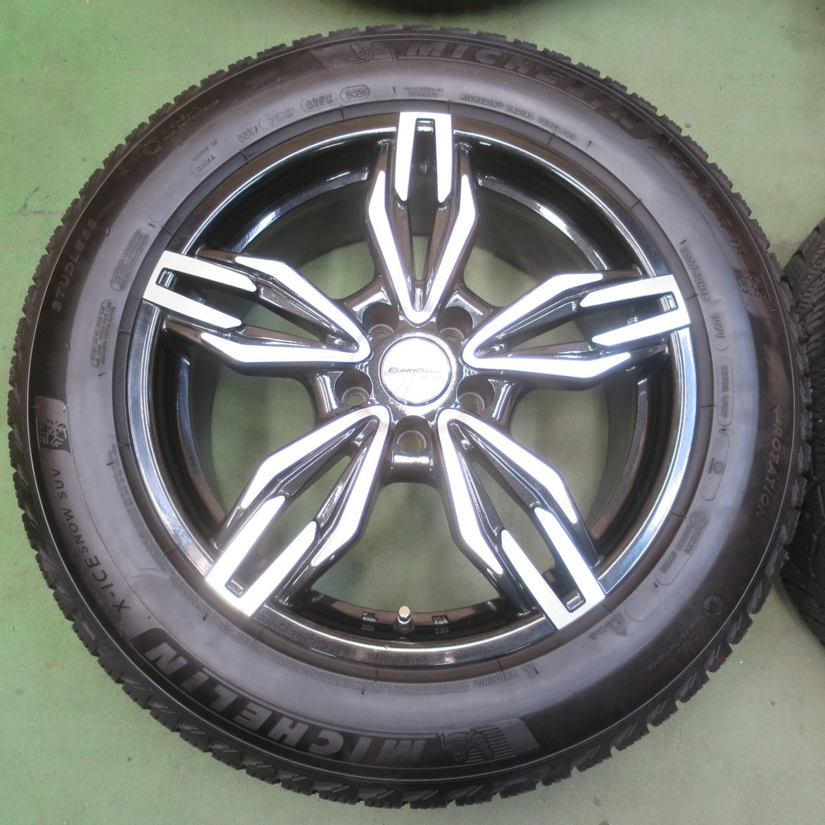 バリ溝！キレイ！9分◎アウディ 等 EUROBAHN SPORT TECHNIC 235/60R18 スタッドレス ミシュラン X-ICE SNOW SUV スポーツテクニック 18インチ PCD112/5H◎6100904イス