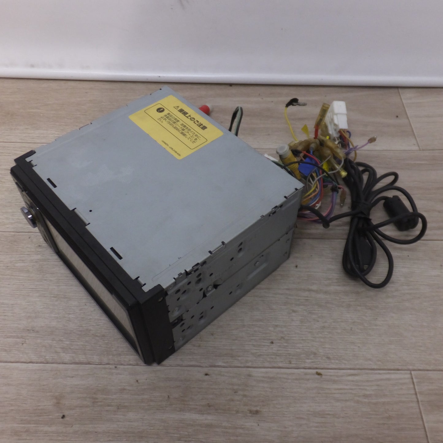 [送料無料] ★カロッツェリア carrozzeria AV一体型メモリーナビゲーション 楽ナビ AVIC-MRZ80[23]★