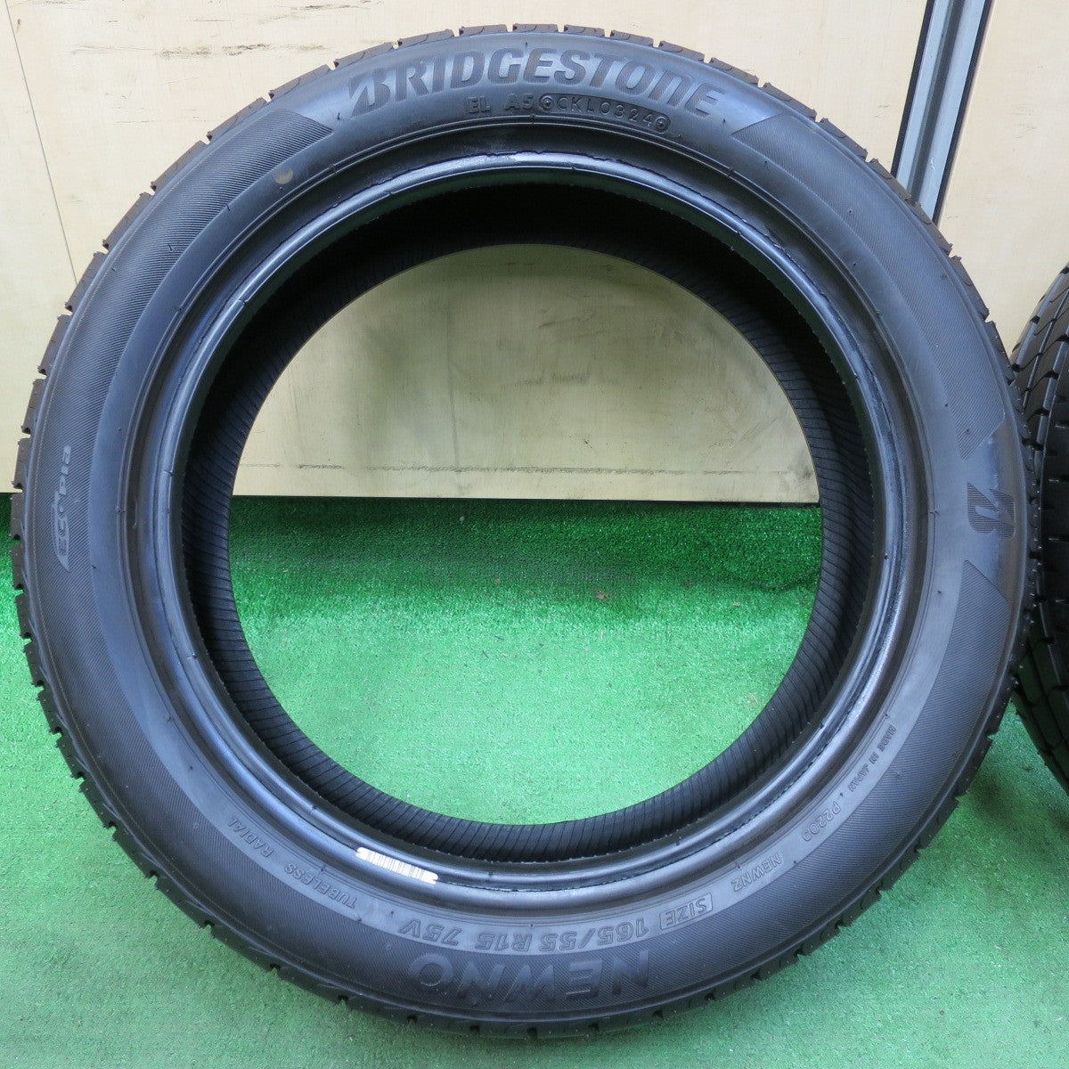 [送料無料] ほぼ未使用！24年★165/55R15 ブリヂストン NEWNO ニューノ タイヤ 15インチ N-BOX ワゴンR スペーシア 等 軽自動車★4102516イノタ