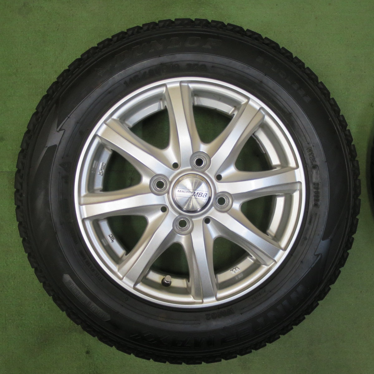 バリ溝！22年！キレイ！9分★スタッドレス 145/80R13 ダンロップ ウインターマックス WM02 MACBES MB8 マクベス 13インチ PCD100/4H★5111202TTス