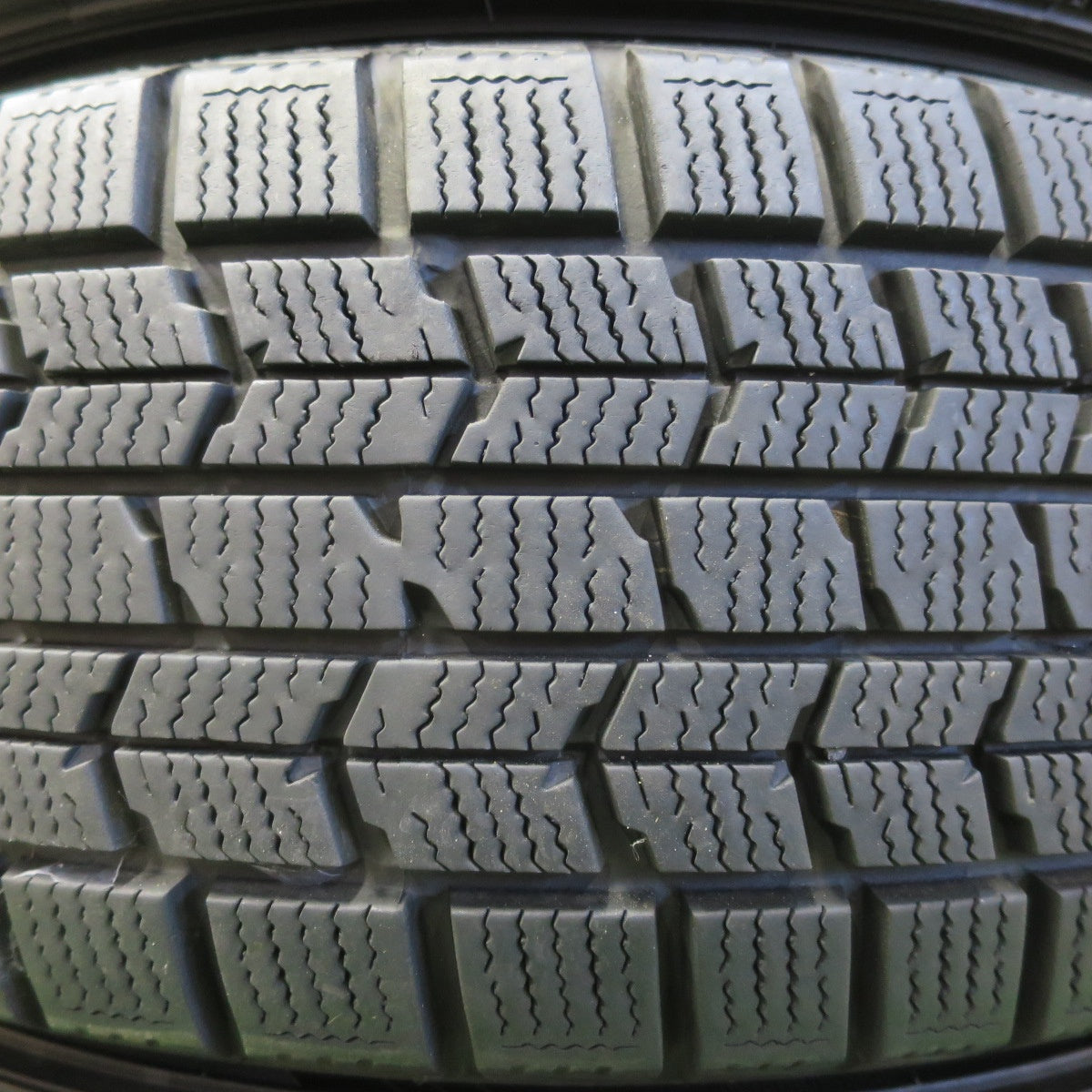バリ溝！キレイ！9.5分★スタッドレス 195/65R15 ダンロップ DSX-2 AXEL アクセル 15インチ PCD114.3/5H★5051305イス