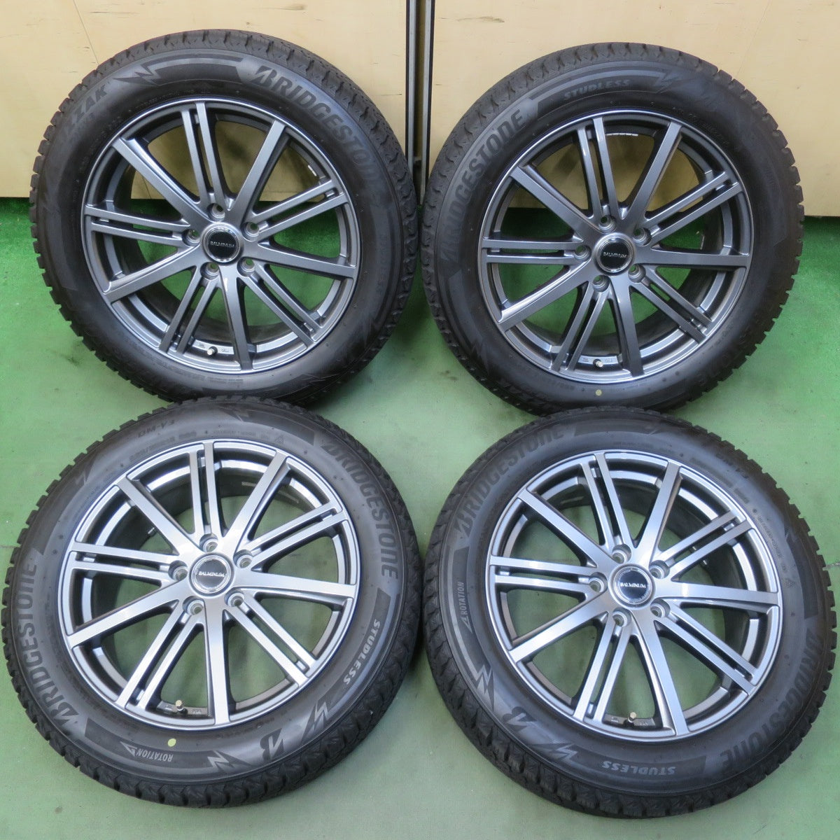 バリ溝！23年！キレイ！9.5分◎スタッドレス 225/55R18 ブリヂストン ブリザック DM-V3 BALMINUM BR10 バルミナ 18インチ PCD114.3/5H◎6082902イス