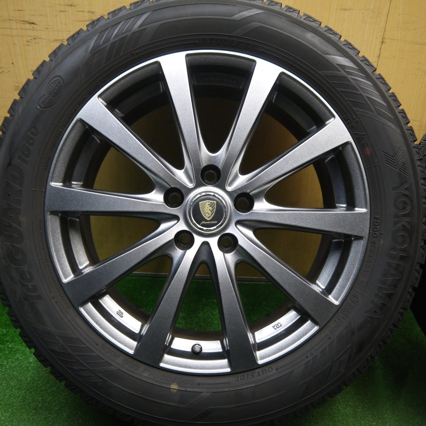 バリ溝！キレイ！8.5分★スタッドレス 225/55R18 ヨコハマ アイスガード iG60 MANARAY SPORT マナレイ スポーツ 18インチ PCD114.3/5H★6012702Hス