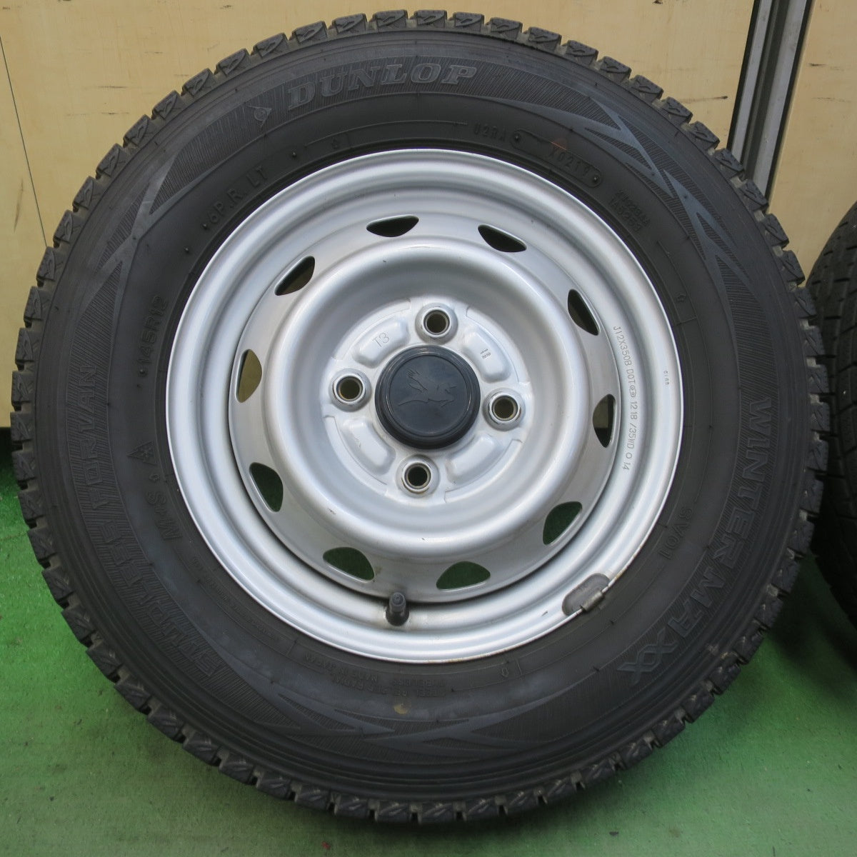 4本価格★スタッドレス 145R12 6PR ダンロップ ウインターマックス SV01 スチール ホイール 12インチ PCD100/4H★6041804イス