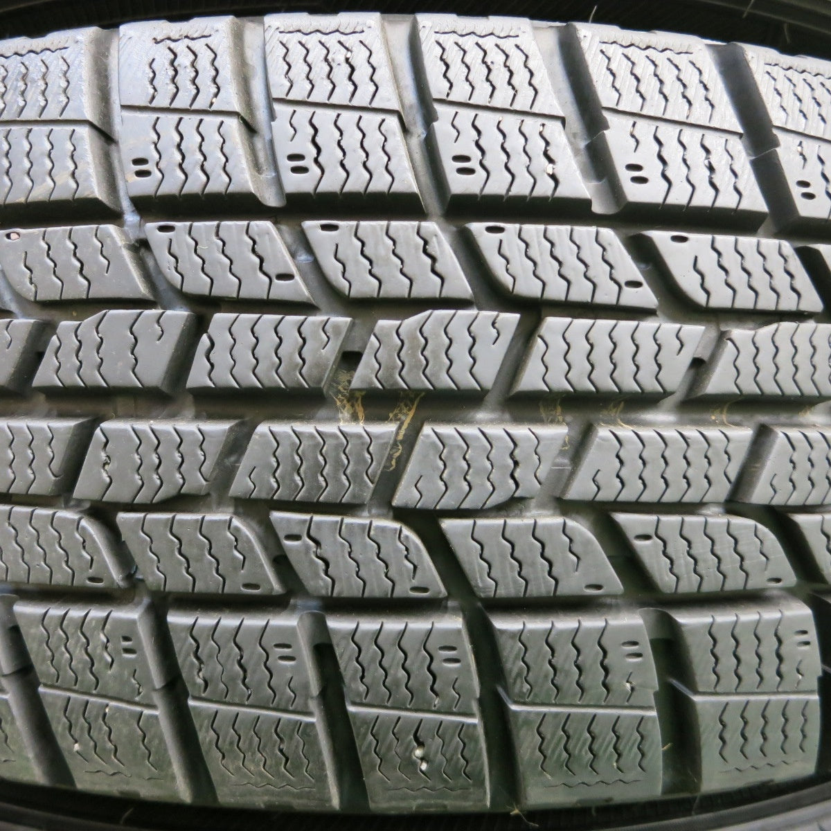 *送料無料* バリ溝！キレイ！9分★スタッドレス 185/65R15 グッドイヤー アイスナビ6 ravrion RM01 ラブリオン 15インチ PCD100/4H★4053104イス