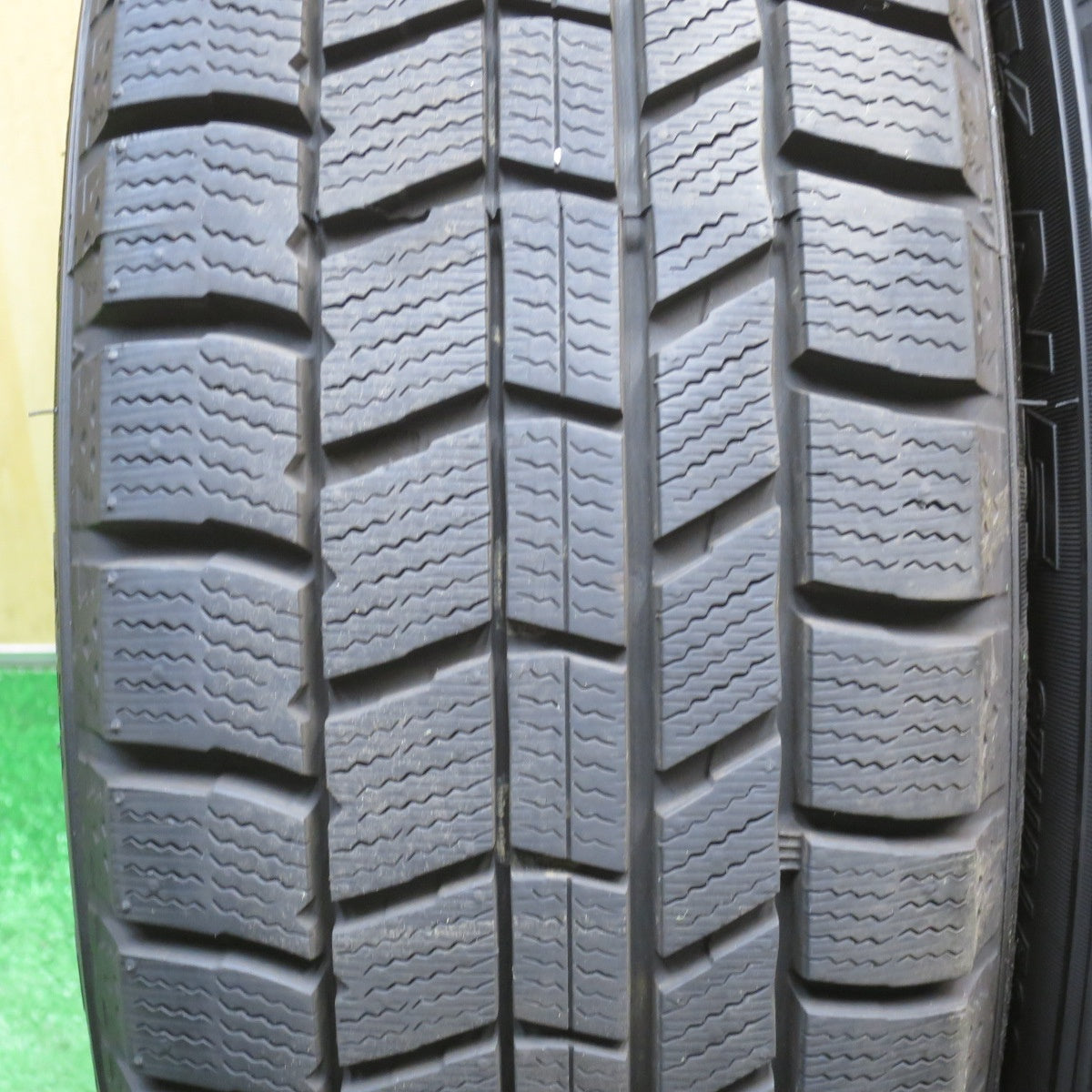 超バリ溝！25年！キレイ！9.5分以上★スタッドレス 185/65R15 オートバックス ノーストレック N5 NIRVANA NV ニルバーナ ニルヴァーナ 15インチ PCD114.3/5H★6051301NJス