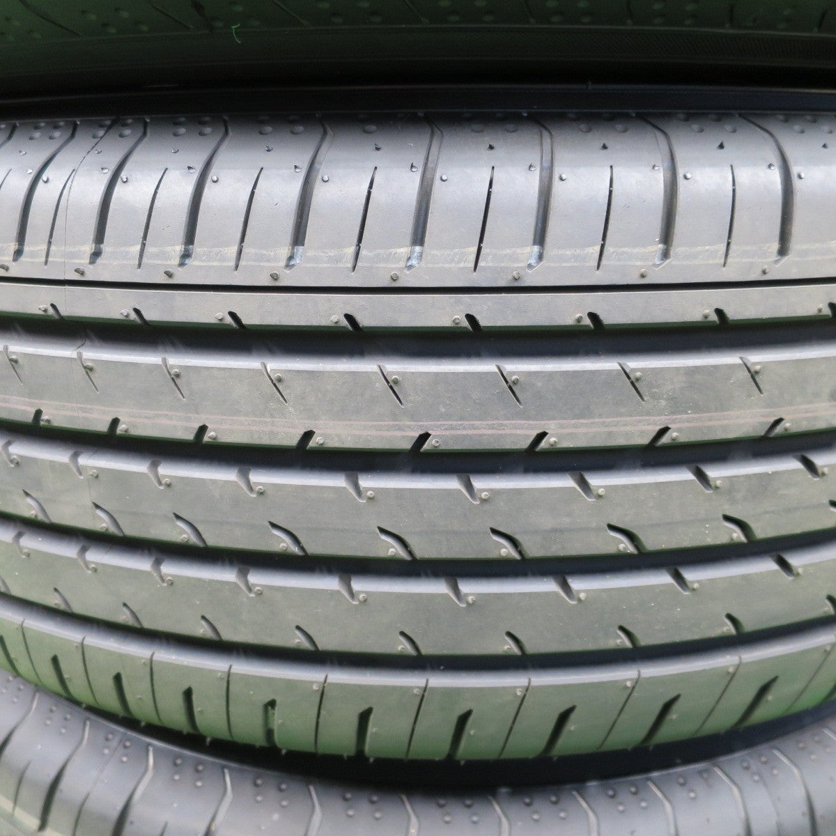 新車外し！25年★トヨタ 40系 アルファード ヴェルファイア 純正 225/65R17 ヨコハマ アドバン V03 17インチ PCD120/5H★6012201NKノ