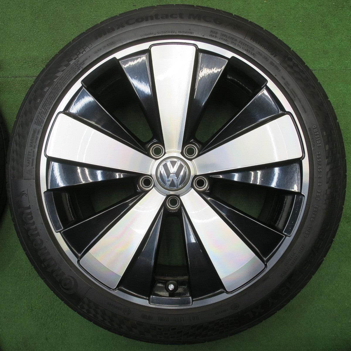キレイ★ワーゲン 16C系 ビートル ターボ 純正 235/45R18 コンチネンタル マックスコンタクト MC6 18インチ PCD112/5H★6040301NJノ