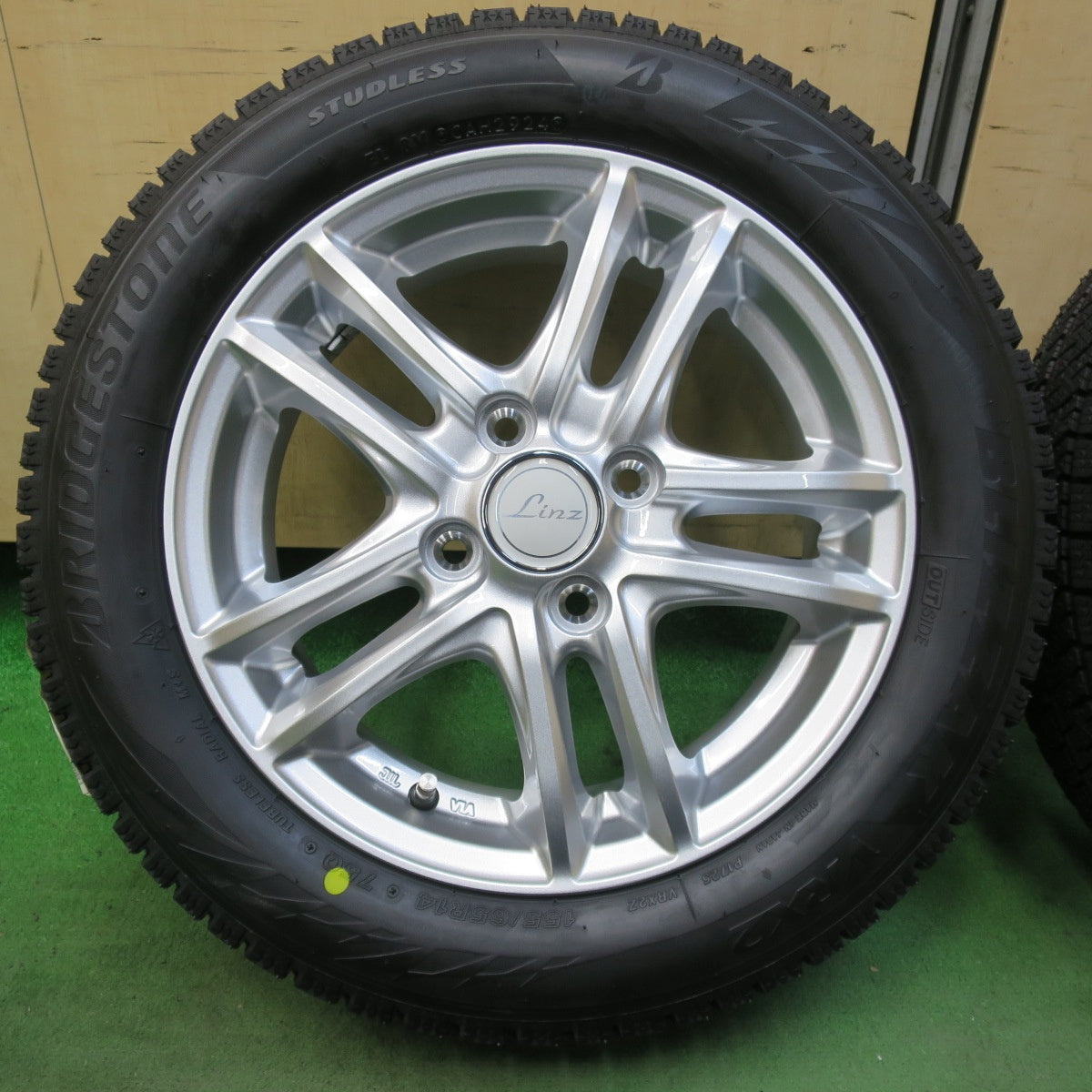 未使用！24年★スタッドレス 155/65R14 ブリヂストン ブリザック VRX2 Linz 社外 アルミ 14インチ PCD100/4H★5110504イス