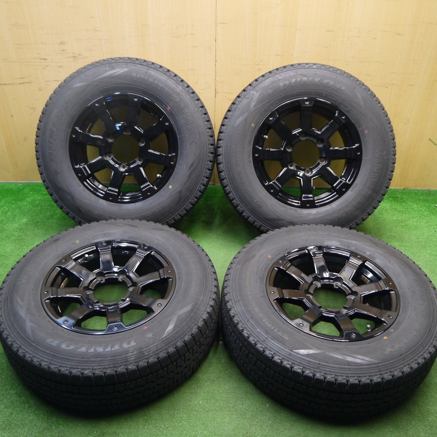 バリ溝！キレイ！9.5分★ハイエース等 BADX ROCK KELLY MX-I 195/80R15 107/105L スタッドレス ダンロップ ウインターマックス SV01 ロックケリー 15インチ PCD139.7/6H★5041602Hス