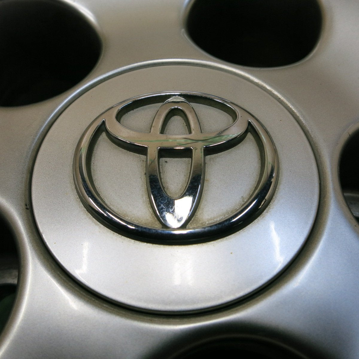 4本価格★トヨタ 30系 セルシオ 純正 245/45R18 マックストレック TREK M7 18インチ PCD114.3/5H★3080303イス