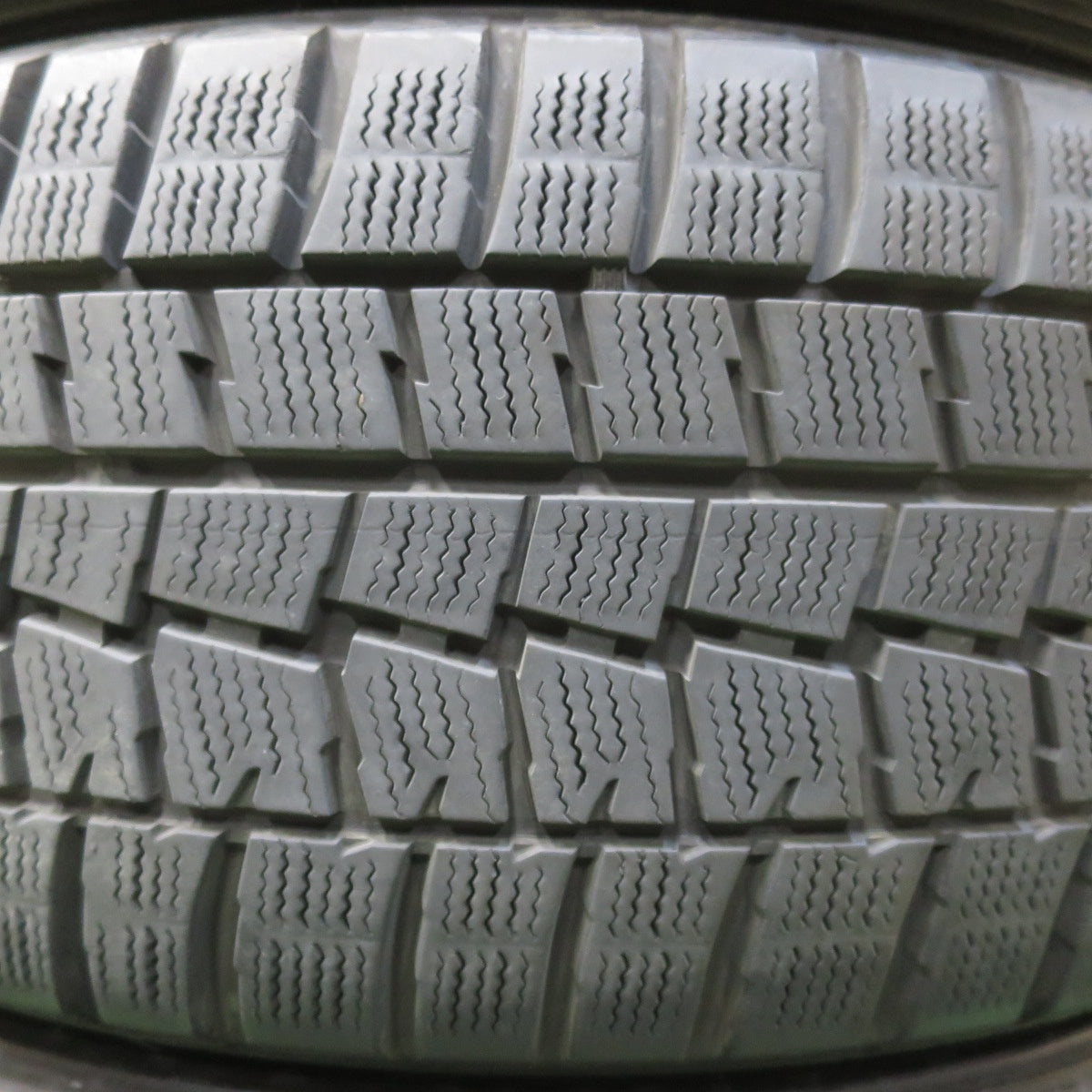 4本価格★スタッドレス 235/50R18 ダンロップ ウインターマックス WM01 タイヤ 18インチ アルファード ヴェルファイア 等★5121707イスタ